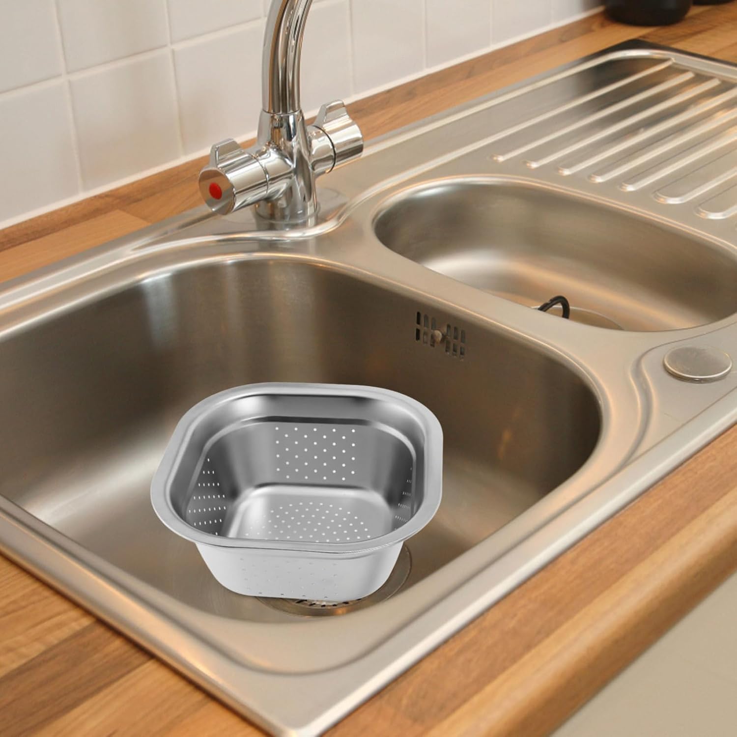 Großes Edelstahl-sieb Zum Waschen Von Gemüse, Robustes Küchensieb Mit Hohem Fassungsvermögen, Ideal Zum Kochen Und Zubereiten Von Speisen Silver 23.00X23.00X9.50CM