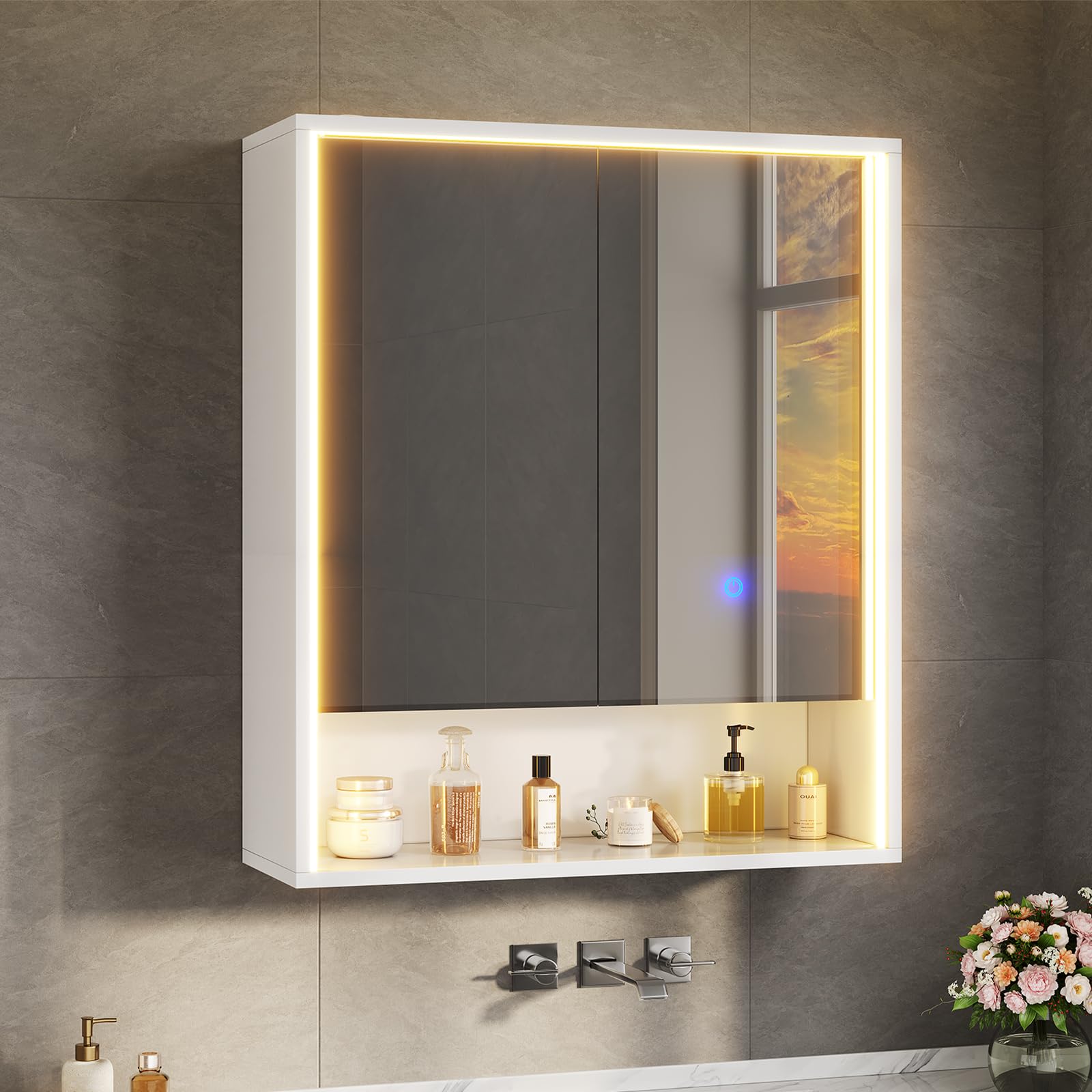 Spiegelschrank mit LED Beleuchtung, Steckdose & 3 Farbtemperaturen | Dimmbare Badezimmerschrank mit verstellbaren Regalen, HD Spiegel, Touch-Sensor, Doppeltür Hängeschrank 60x70x19 cm, Weiß