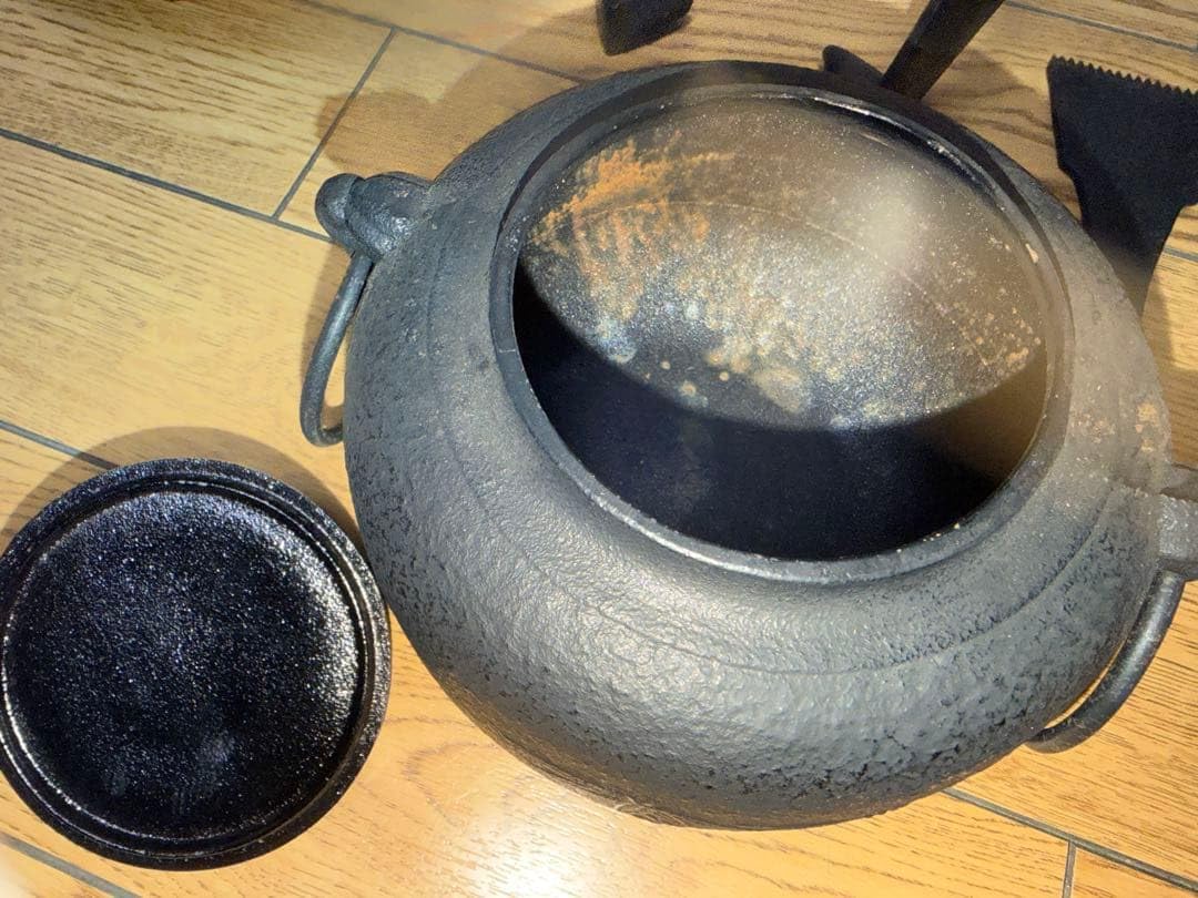 Amazon.co.jp: 茶道具 鉄鋳物 茶釜 五徳 風炉釜 釜環 灰匙 押 ならし