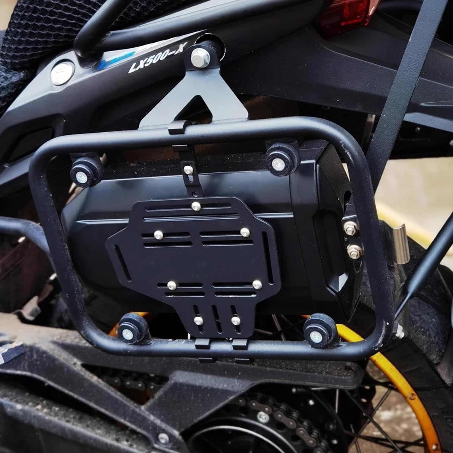 Shockproof Oversized Motorcycle Tool Storage Container Case Anti Shock Design Sealed Compartment for DS525X 500DS 650DS Weatherproof Motorcycle Tool Organizers for Commuting