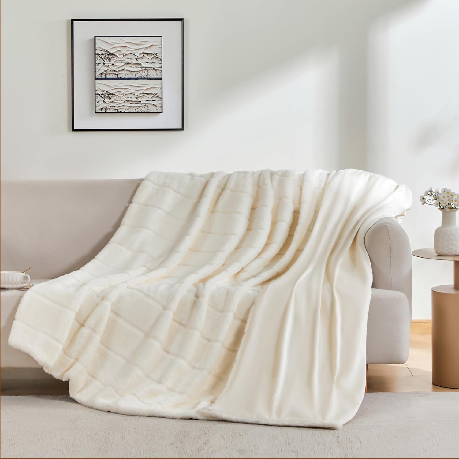 ALPHA HOME Luxury Faux Rabbit Fur Throw Blanket for Couch Bed, Cozy Gifts for Women Christmas, Ideal for Home Decor and Chilly Nights