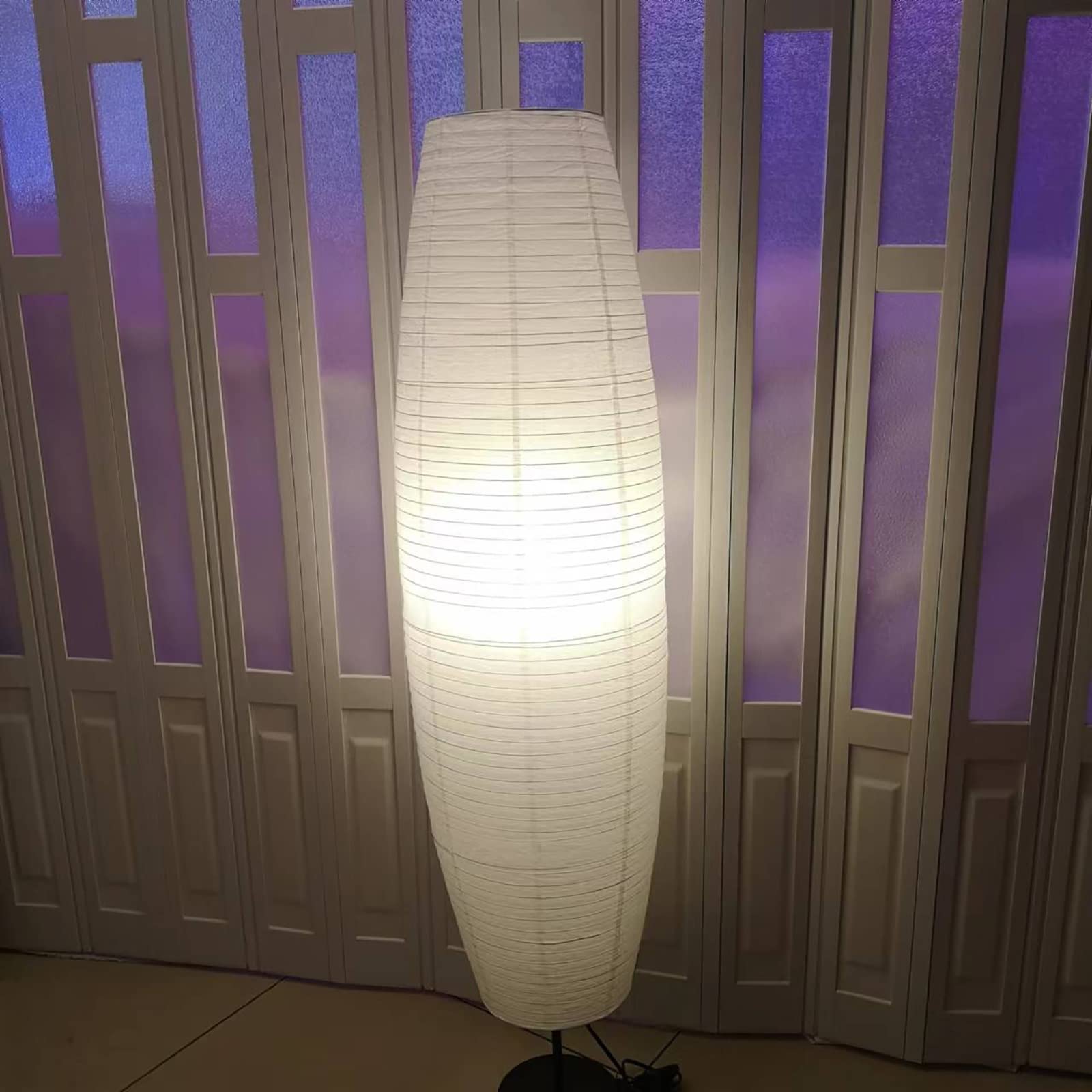 Lámpara de papel para iluminar rincones oscuros junto al sofá de forma suave y cálida 7
