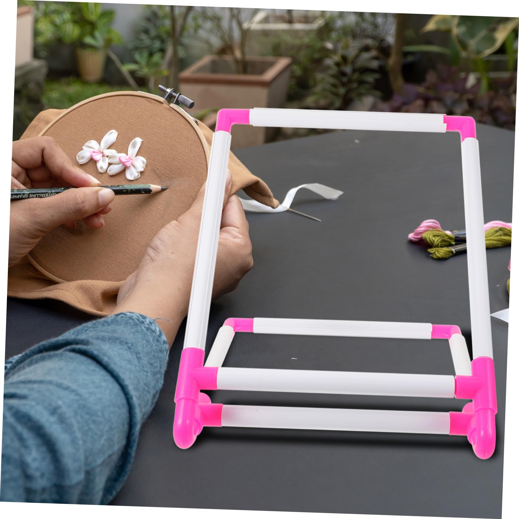 Hemobllo Aro De Bordado Plástico Pequeño Clip Ajustable Para Punto De Cruz Hobby Manualidades Artísticas Uso Diario