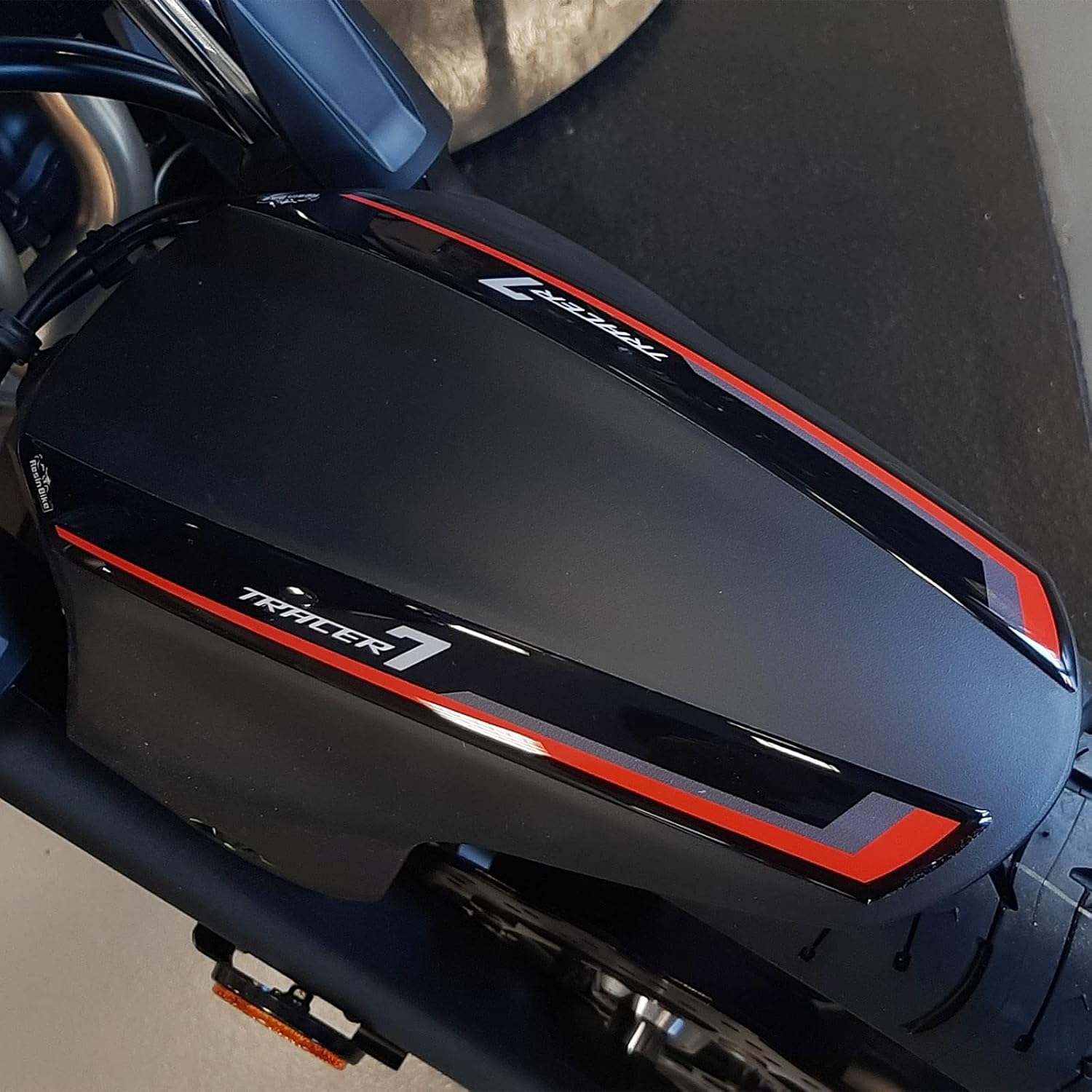 Resin Bike Motorcycle 3D Stickers Compatible with Yamaha Tracer 7 2021 Silver Metallic Effect. Tank Pad Protection from Bumps and Scratches. Resin Sticker for Motorcycle Tank - Made in Italy