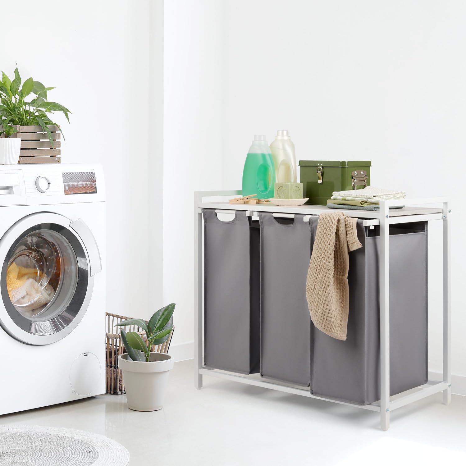 Blumtal cesto biancheria sporca 3 scomparti in grigio per organizzare - cesta portabiancheria design scomparti estraibili con ripiano superiore in materiale effetto cemento - struttura in metallo nero