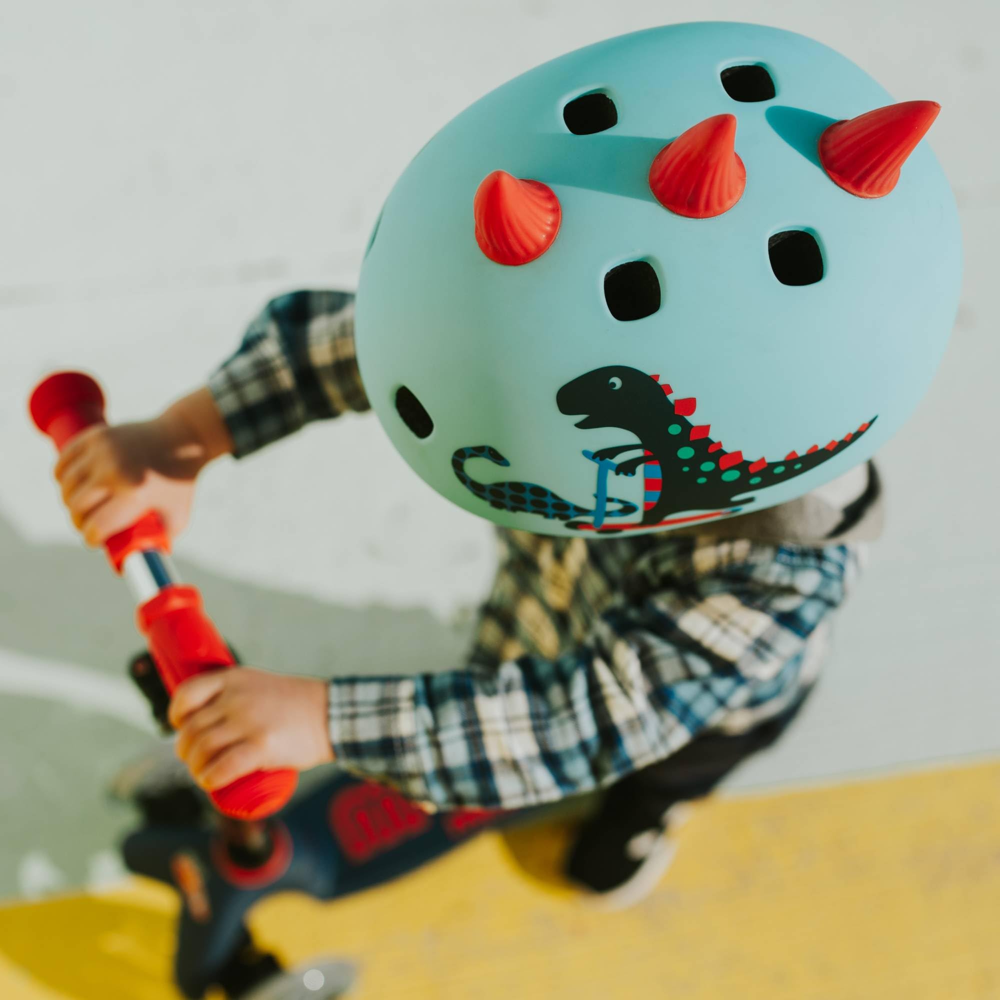 Micro® | Casco 3D Infantil | Luz Trasera de Seguridad 3 Posiciones | Ultraligero 250 Gramos | Cierre Magnético | Protección | Niños y Niñas