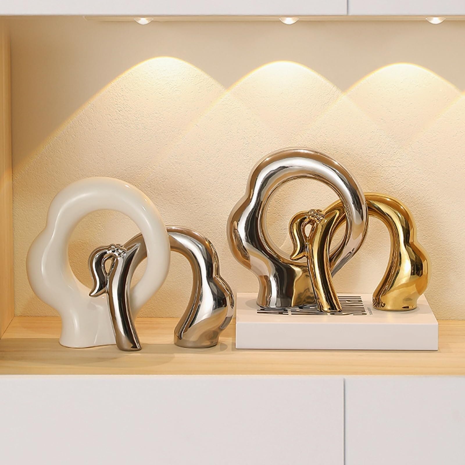 Regalos para Mujeres Escultura Decorativa de cerámica, Estatua Abstracta Moderna for decoración Dormitorio Decoración para estanterías(Gold)