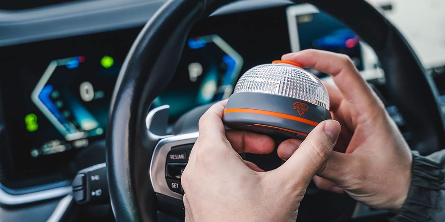 Hero Driver LED Baliza V16 Conectada y Geolocalizada Certificada DGT 3.0 Sin cuotas hasta 2040 Luz Emergencia coche - Uso obligatorio en Espaa Tarjeta Vodafone SIM incluida gratis