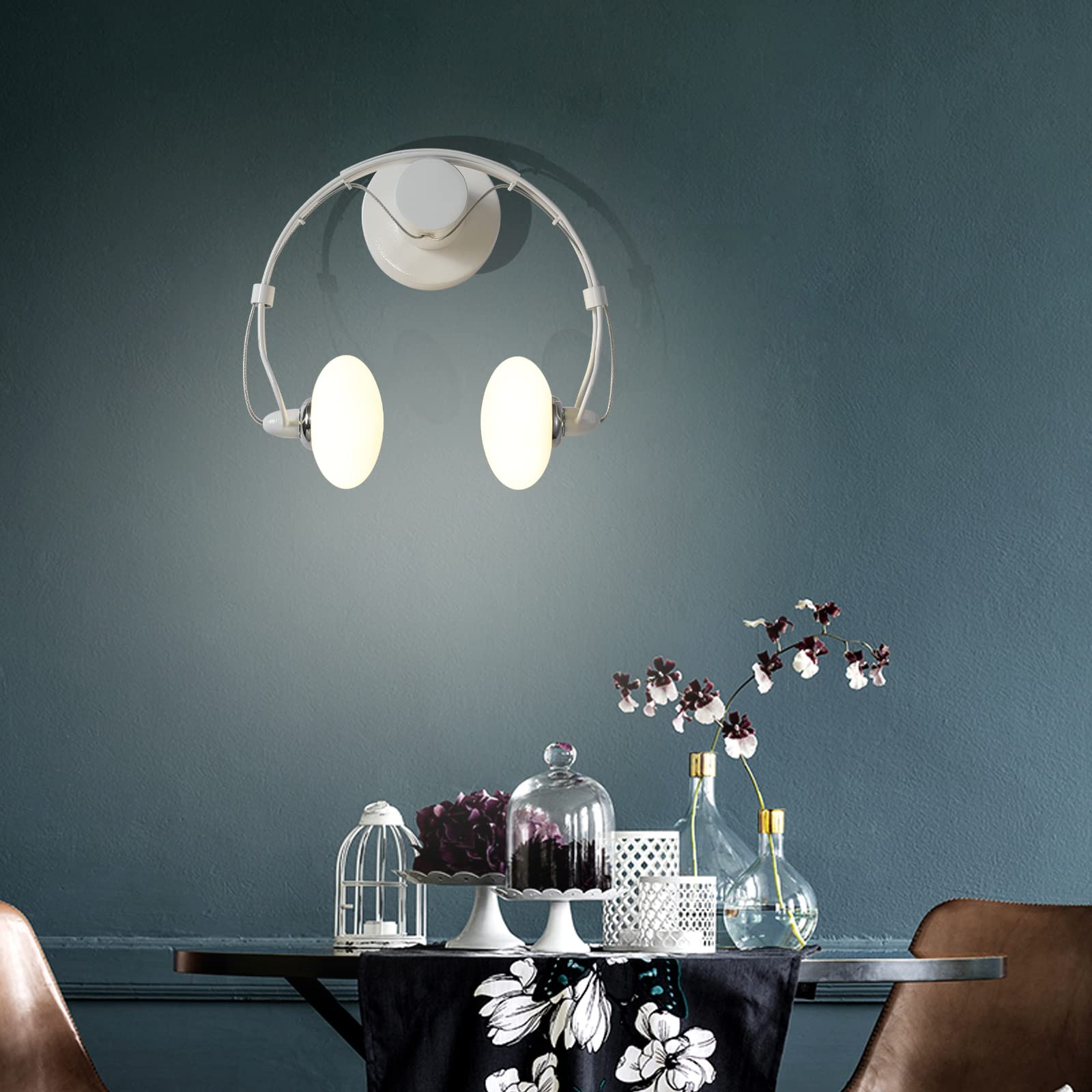 Lampada da Parete LED Moderna e Creativa a Forma di cuffietta in Ferro, Illuminazione per Camera da Letto, Comodino in Vetro, Include 2 lampadine G4 (Bianca) - Perfetta per l'arred