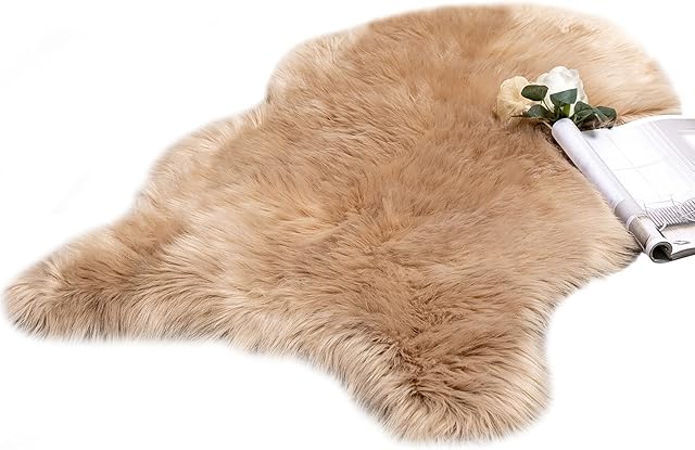 MIULEE Faux Fur Area Rugs Sheepskin Fluffy Mat Fleece Chair Cover Seat Pad Soft Shaggy Area Mat for Bedroom Sofa Floor 60 x 90 cm Irregular Shape Light Tan