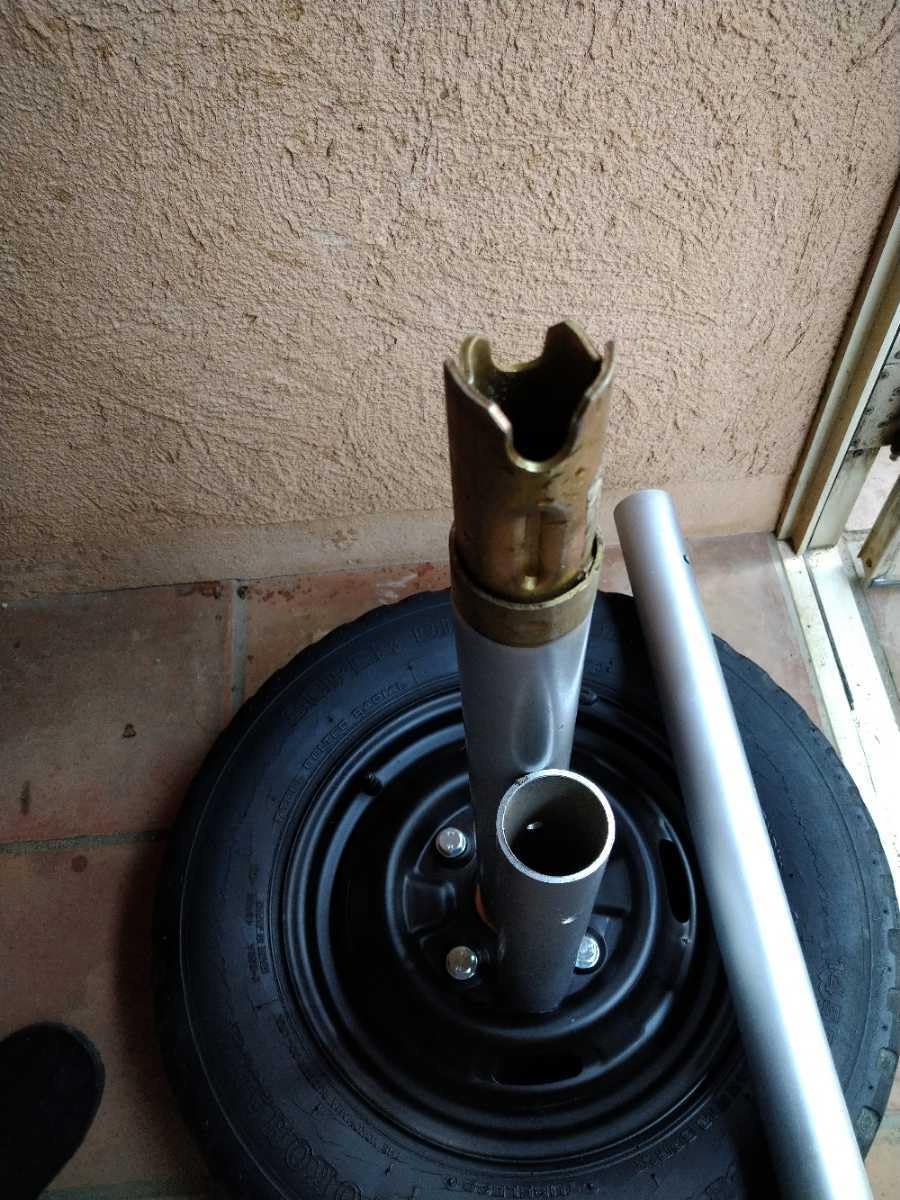 Amazon.co.jp: 剣道打ち込み台2段取り替え式コテ練習付き : おもちゃ 