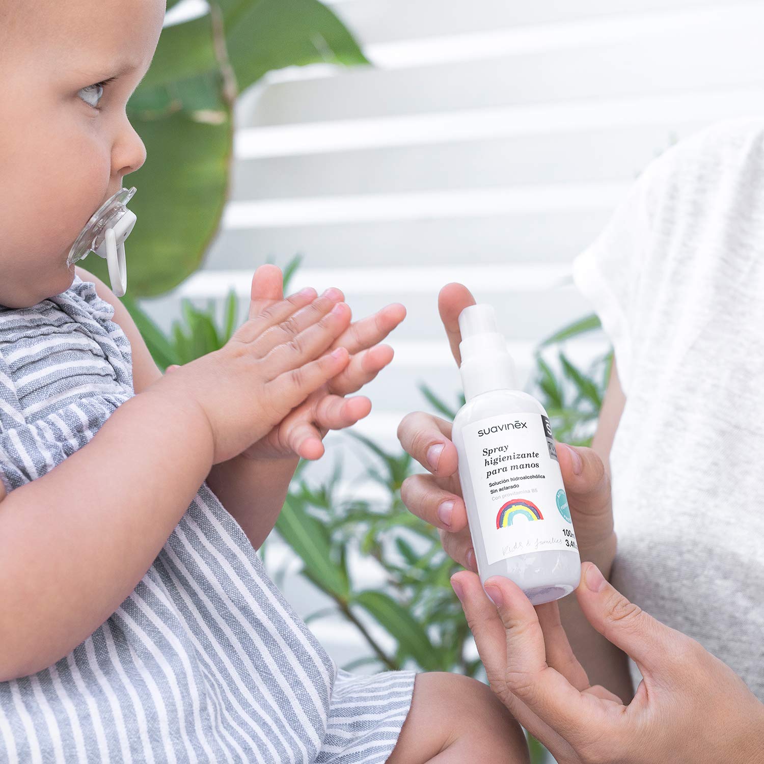 Suavinex, Spray Para Manos Niños y Familia. Solución hidroalcohólica. Sin aclarado, 100 ml, El embalaje puede variar