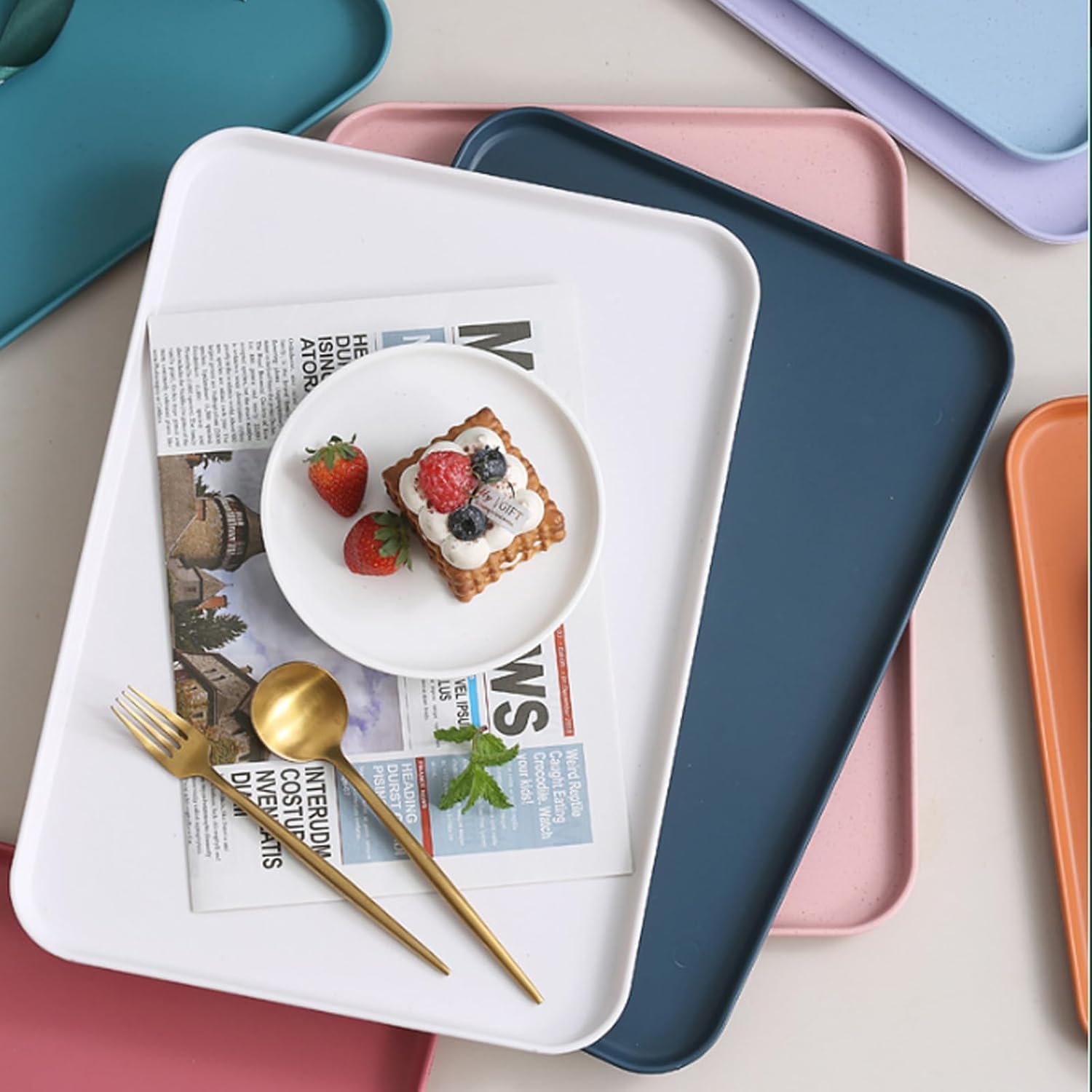 Serving Trays for Parties – 15'' Rectangle Food Trays for Dinner, Lunch, Fast Food – Decorative Plastic Tray for Kitchen Counter, Coffee Table, Catering & Events (2, Blue) — Amazon image 4
