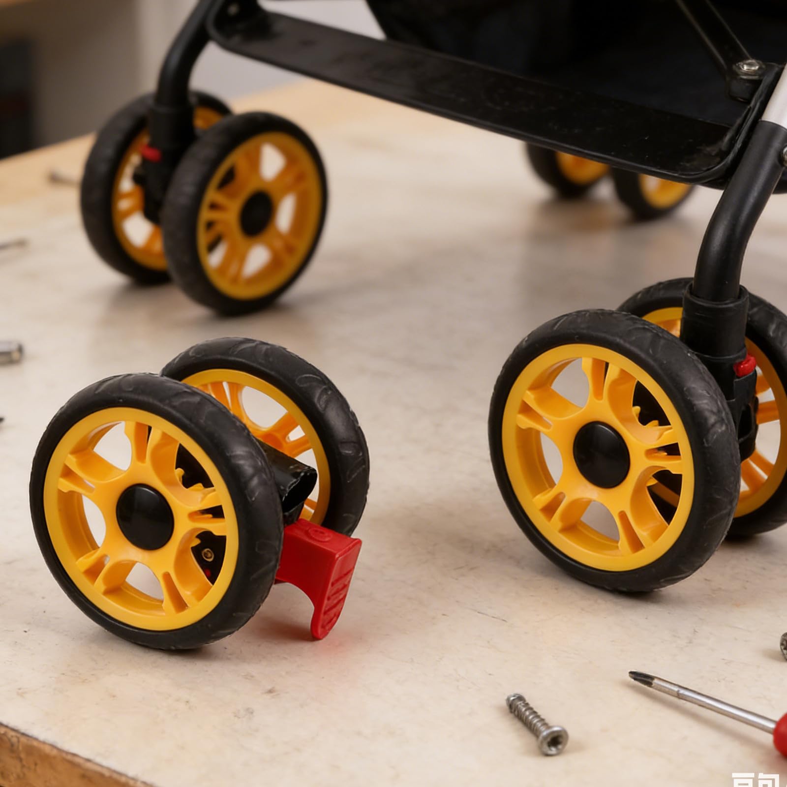 ifundom Set 4 Pezzi Ruote di Ricambio in Plastica Nera per Passeggino con Freno, Ruote Girevoli 12 Cm, Facile Manutenzione, Adatte a Carrelli per Animali