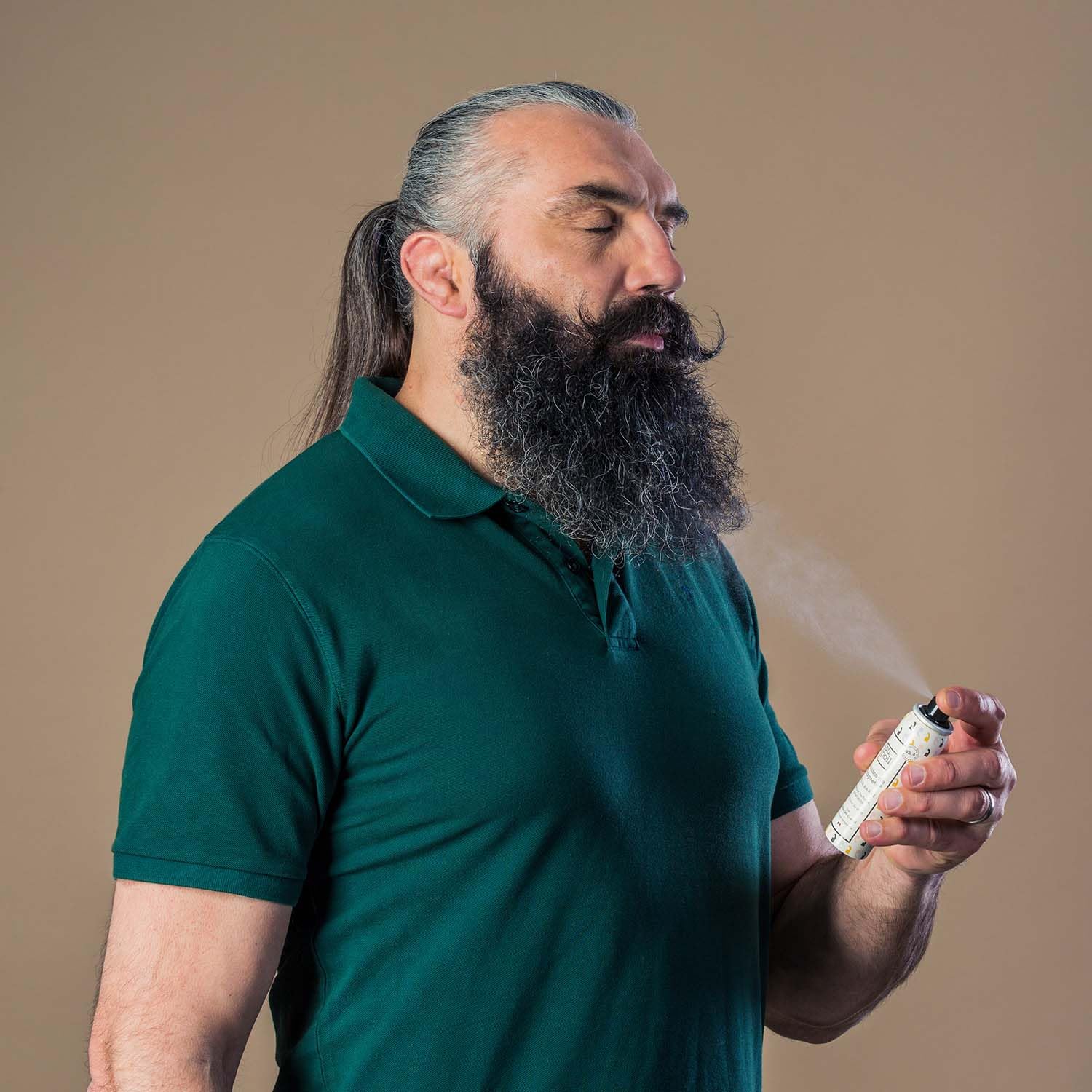 AU POIL le Coffret Frais & Dispo : 1 Eau de Parfum 100ml, 1 Brume de propreté 70ml, 1 Gel lavant 3-en-1 100ml Fraîcheur de Musc par Sébastien Chabal