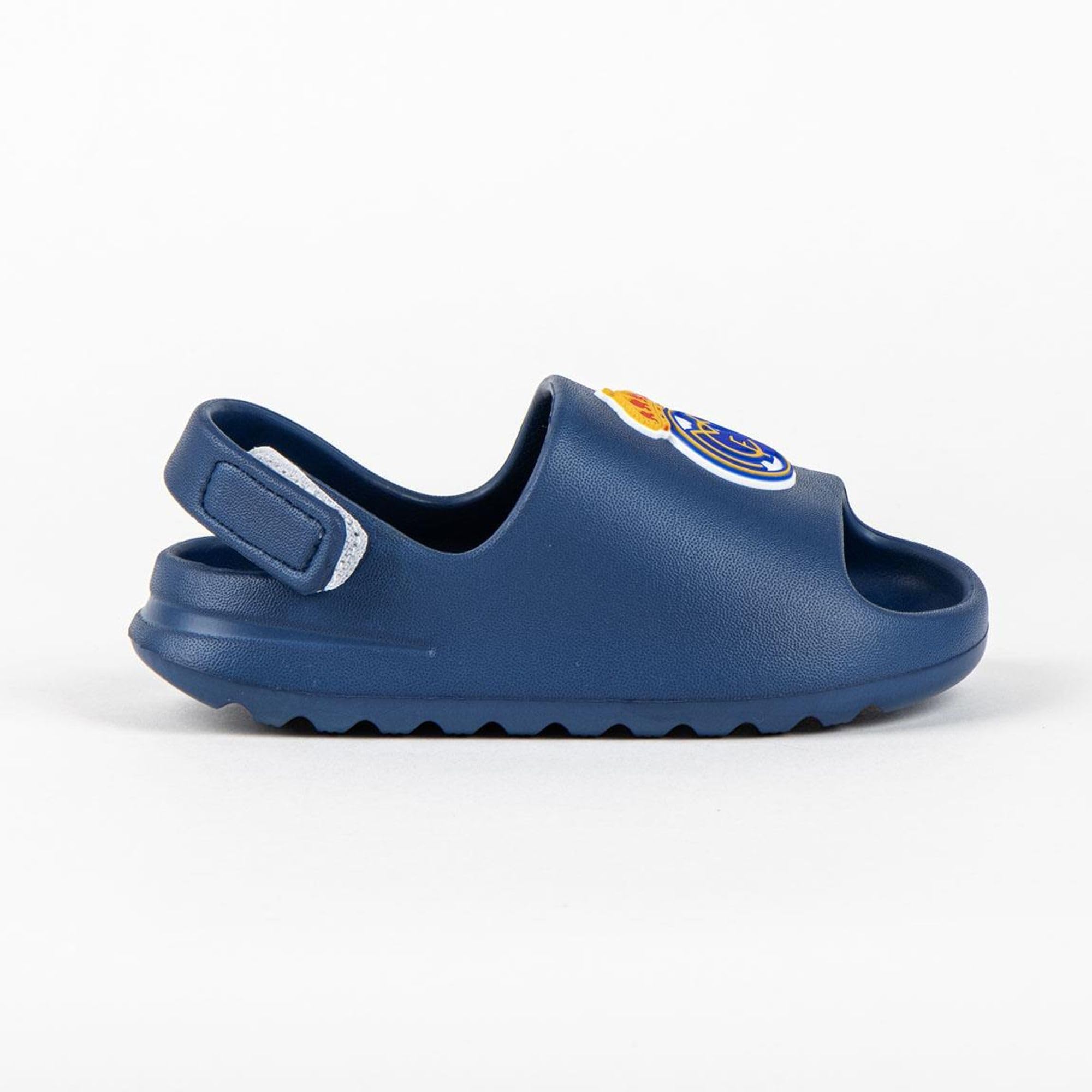 CERDÁ LIFE'S LITTLE MOMENTS Chanclas Playa EVA Real Madrid para Niños, Sandalias Infantiles Oficiales y Ligeras | Calzado Antideslizante para Verano, Piscina y Playa