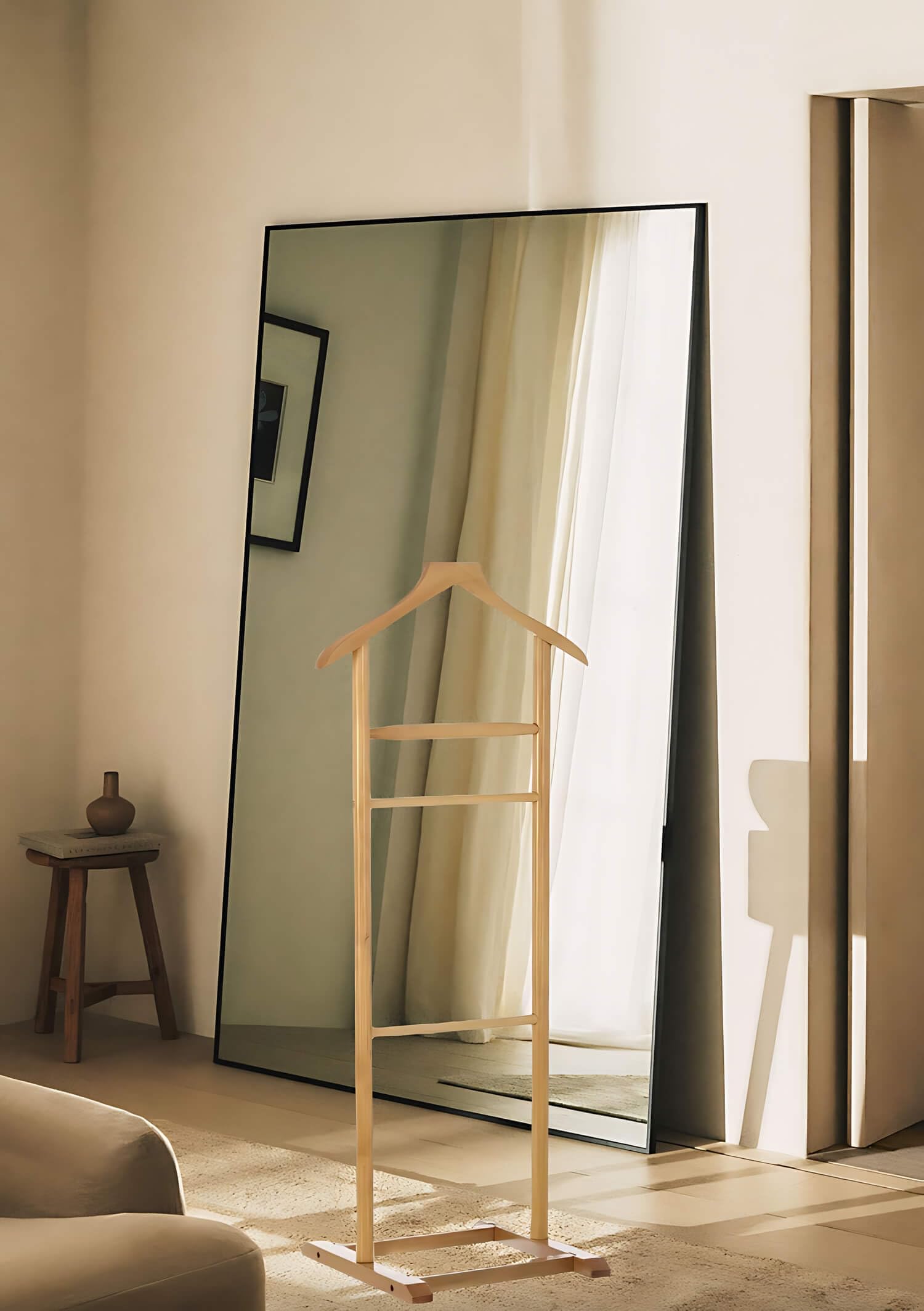 Perchero de Suelo Moderno Beige de Madera Natural para Dormitorio de 107 cm Galán de Noche Nordico (Natural)
