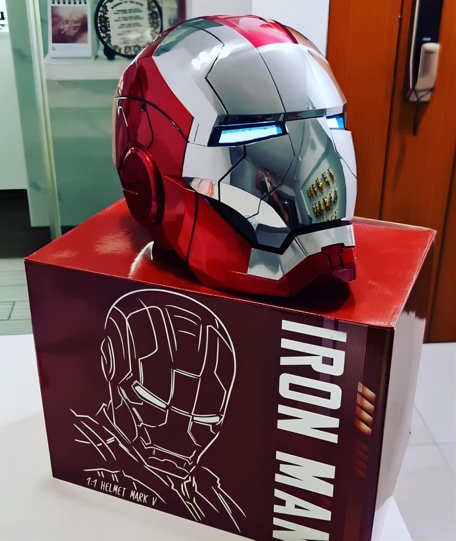 Amazon.co.jp: アイアンマン マスク リアルモデル 自動開閉 音声 LED