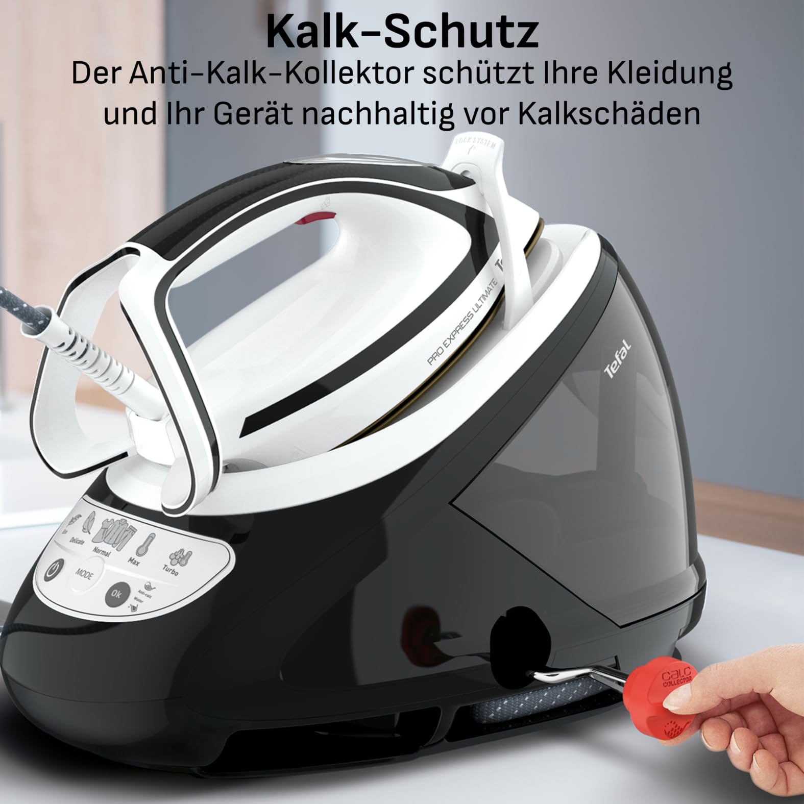 Tefal Pro Express Ultimate Dampfbügelstation, starker 8-Bar-Druck, Dampfstoß: 520 g/Min., 1,9 L Wassertank, Antikalk-Kollektor, Anti-Tropf-System, Bügeleisen Dampfstation, schwarz/weiß, GV9550