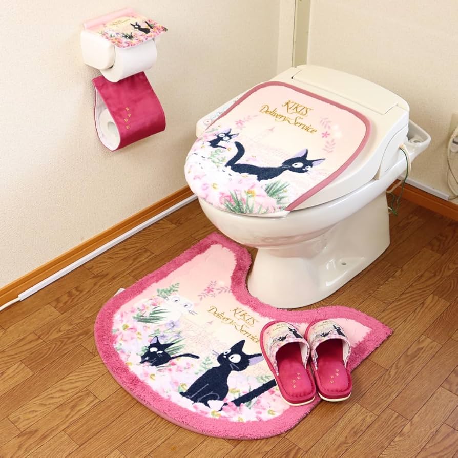 魔女の宅急便 トイレマット セット ４点 洗浄暖房便座 ジブリ ジジとデート Amazon｜魔女の宅急便 トイレマットセット 4点セット ジブリ ジジ