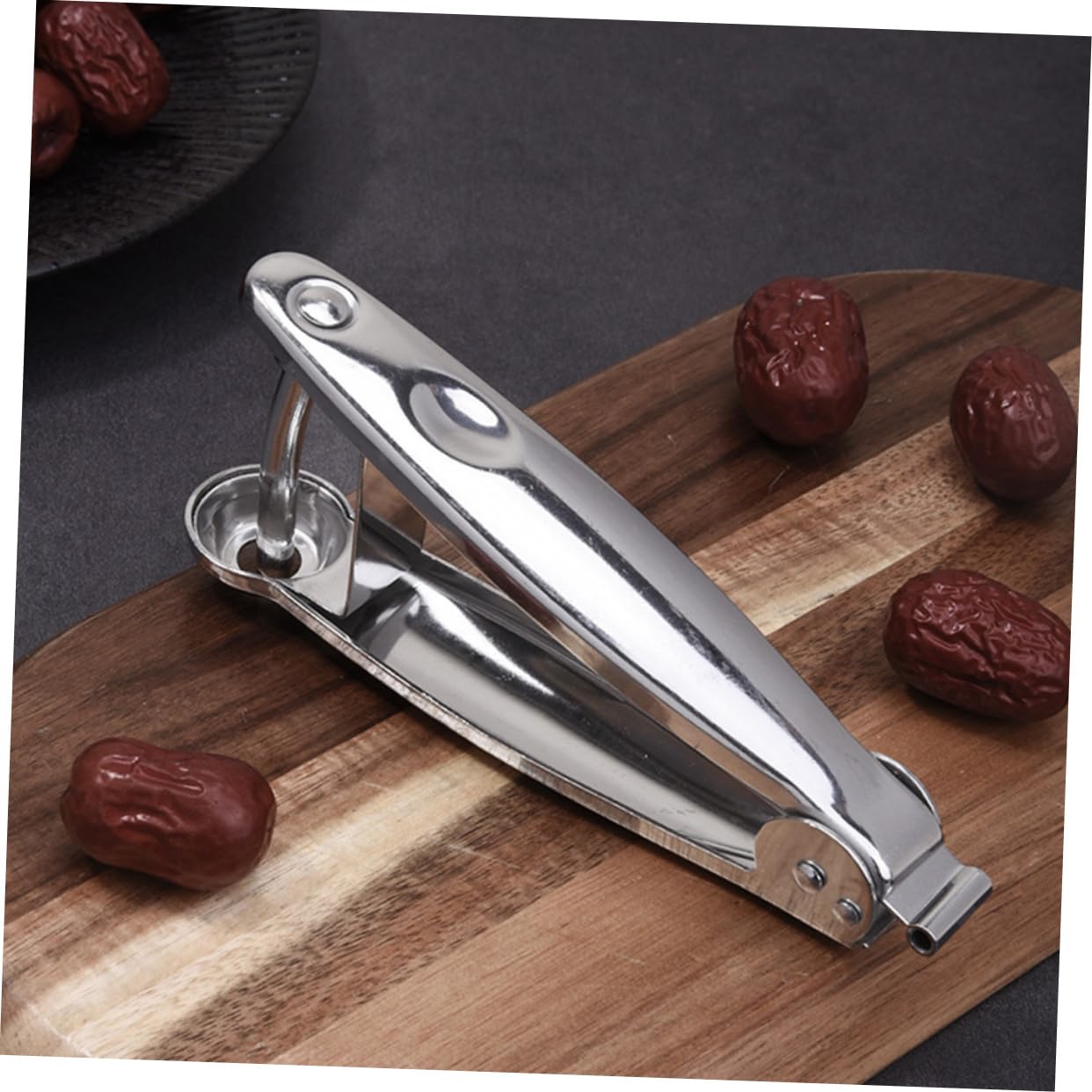 Veemoon Ergonomic Jujube Squeezer Cherry Corer Pitter Easy to Use Kitchen Tool Stainless Steel