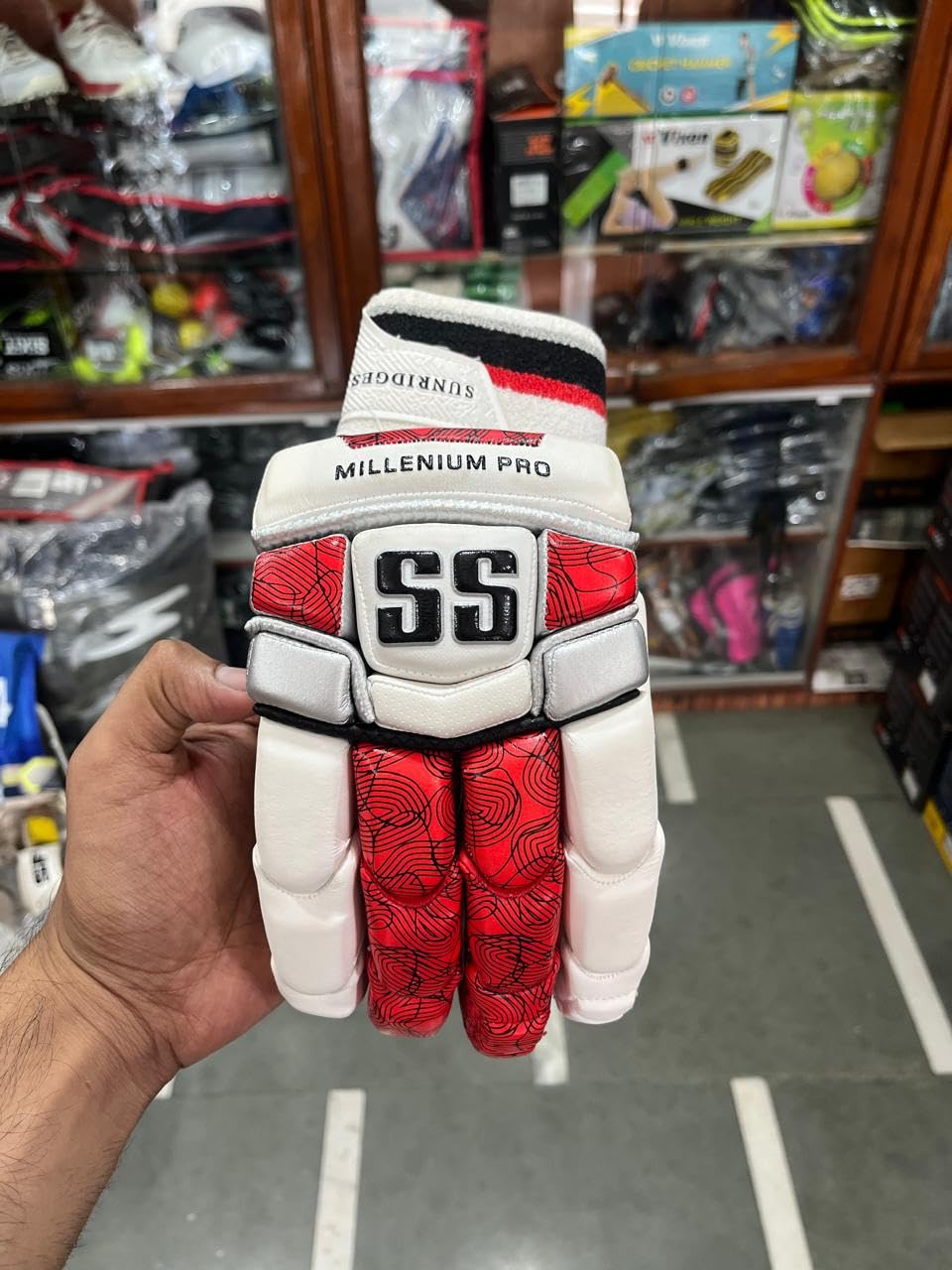 SS Millenium Pro Cricket Batting Gloves (Adult RH)-image-48