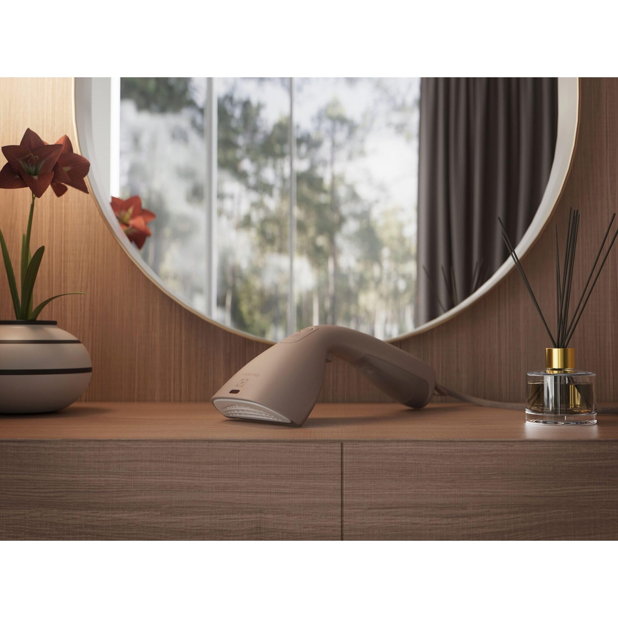 Electrolux Refine 700 E7HS2-8WB Żelazko 1600 W, 26 g/min pary, antykroplenie, kabel 3 m, Orzechowy Beż