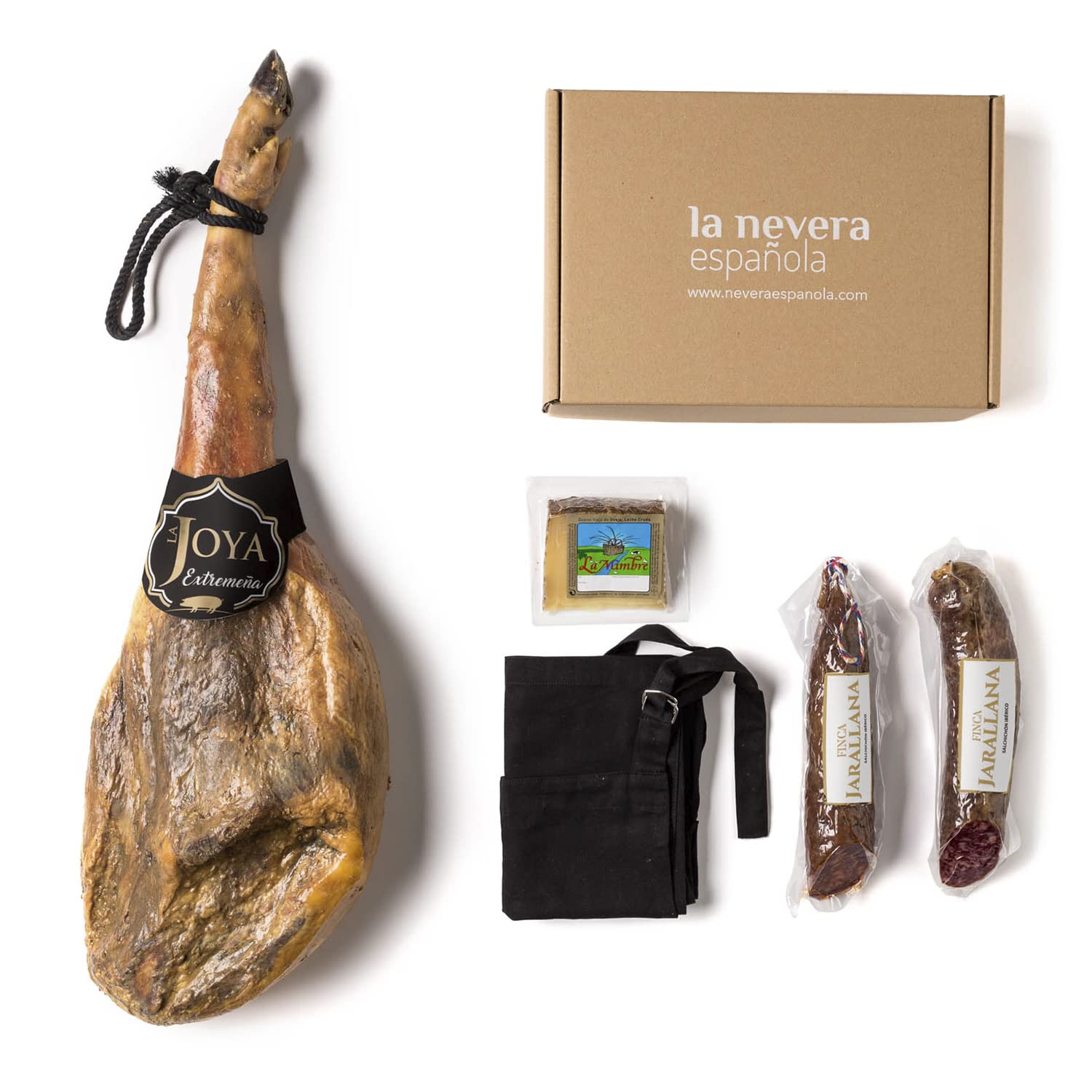 La Nevera Española - Lote de Jamón la Joya Extremeña, Chorizo y Salchichón Finca Jarallana, Cuña de Queso de Oveja y Delantal - Pack de Productos Nacionales