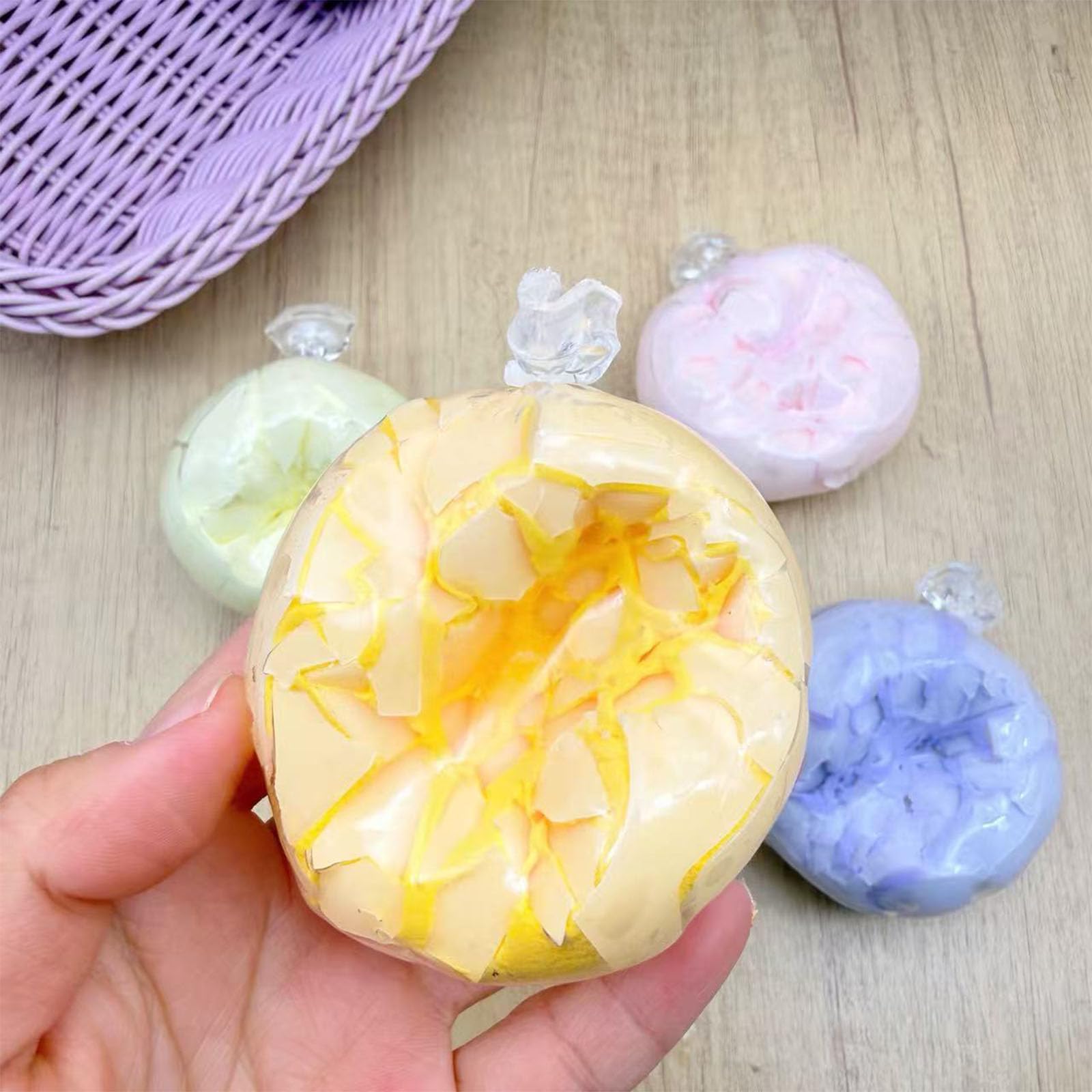 Squishie Craquant La Cires, 6cm Balles Anti-Stress Croustillantes, Boules Anti-stress Croustillante,Boule Neige À Presser, Jouet Sensoriel En Gel À Rebound Doux À Montée Lente, Pour Soulager Le Stress