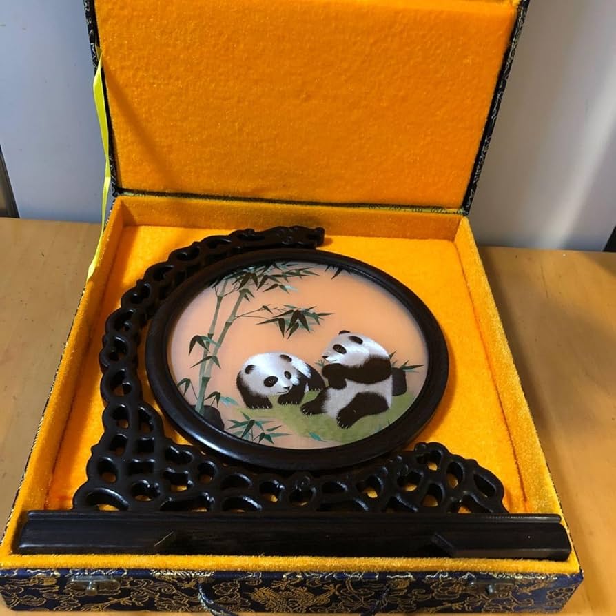 Amazon.co.jp: 中国民芸品 パンダ 両面刺繍 置物 中国蘇州伝統工芸品