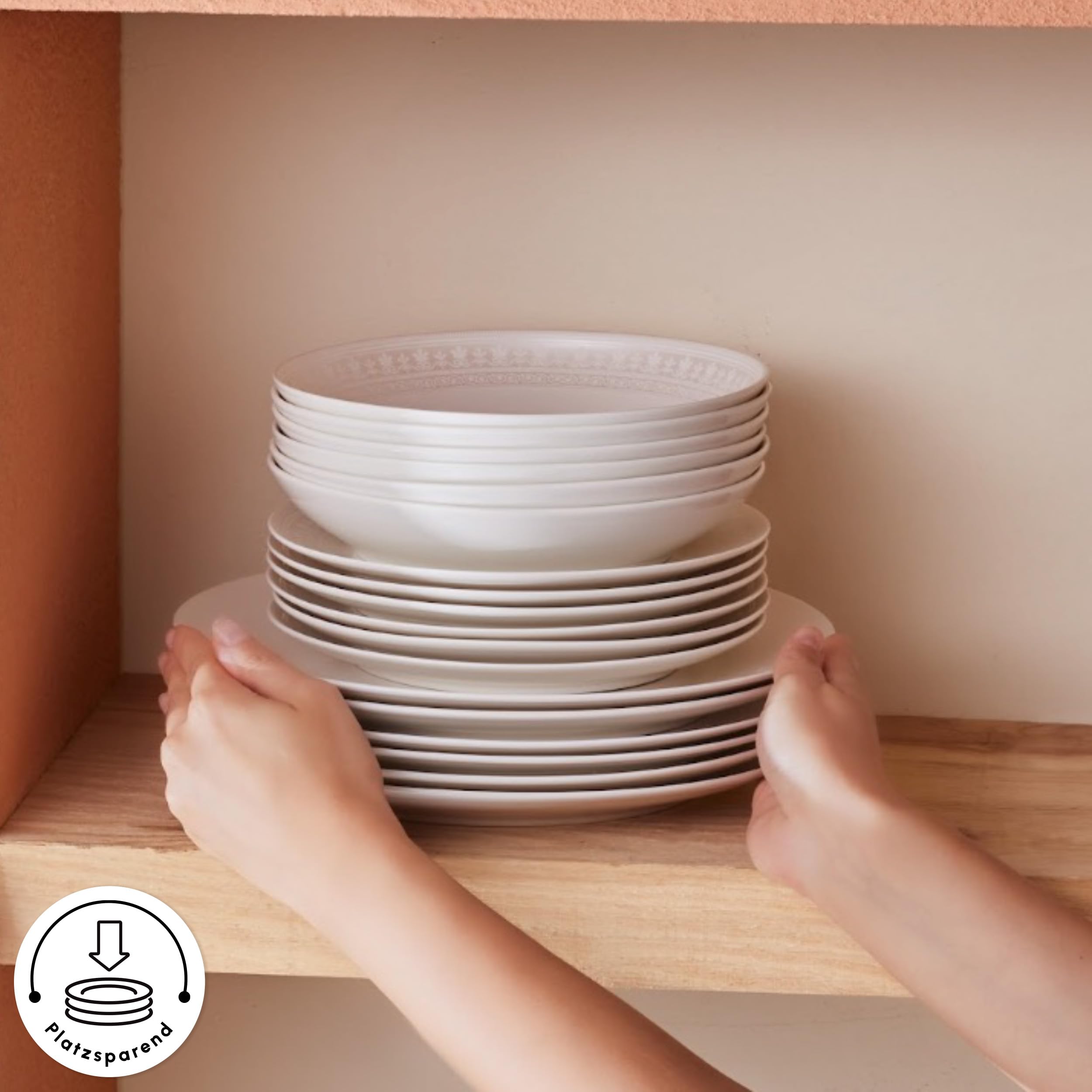 Karaca Forever Bone Artiste Service de Table 53 Pièces pour 12 Personnes, Vaisselle Blanc en Porcelaine avec Assiettes, Bols à Céréales/Soupes, Plats de Service, Petites Assiettes, Salière & Poivrière