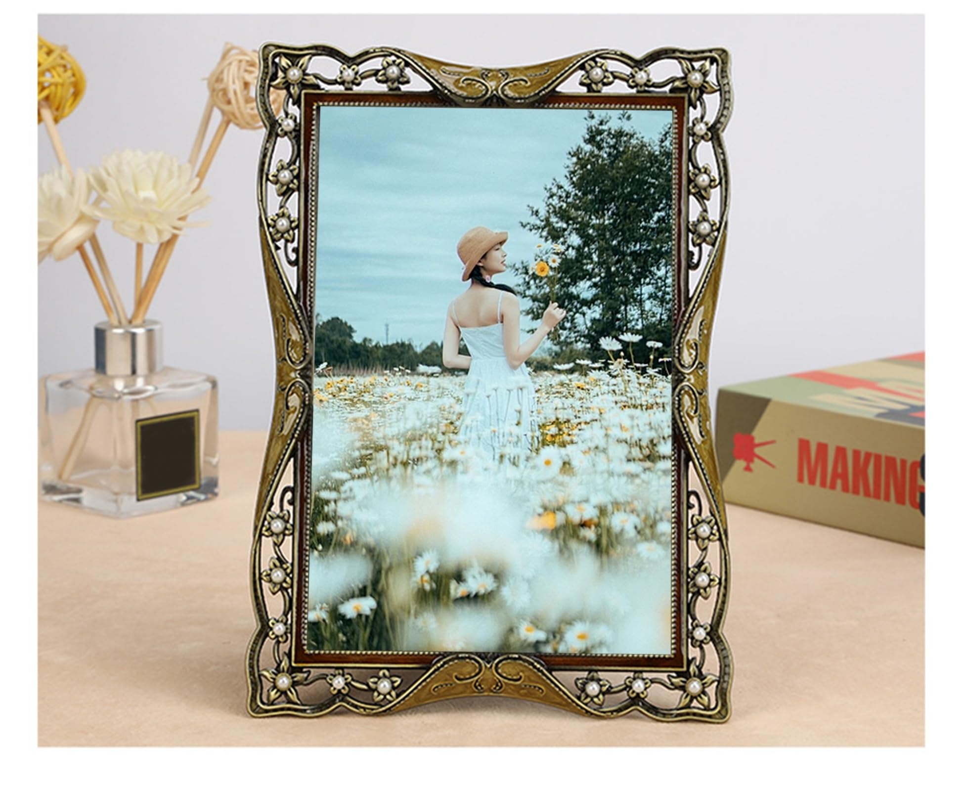 Amazon.com - Ayoiow Vintage Copper Picture Frame 6x8 for Tabletop