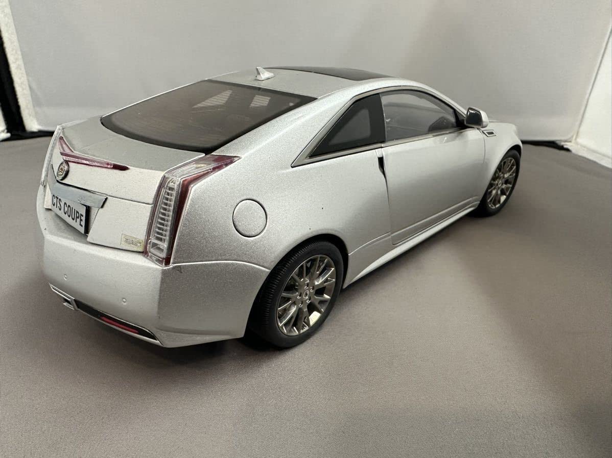 Amazon.co.jp: Kyosho 1/18 Cadillac CTS-V Coupe Silver : Toys & Games