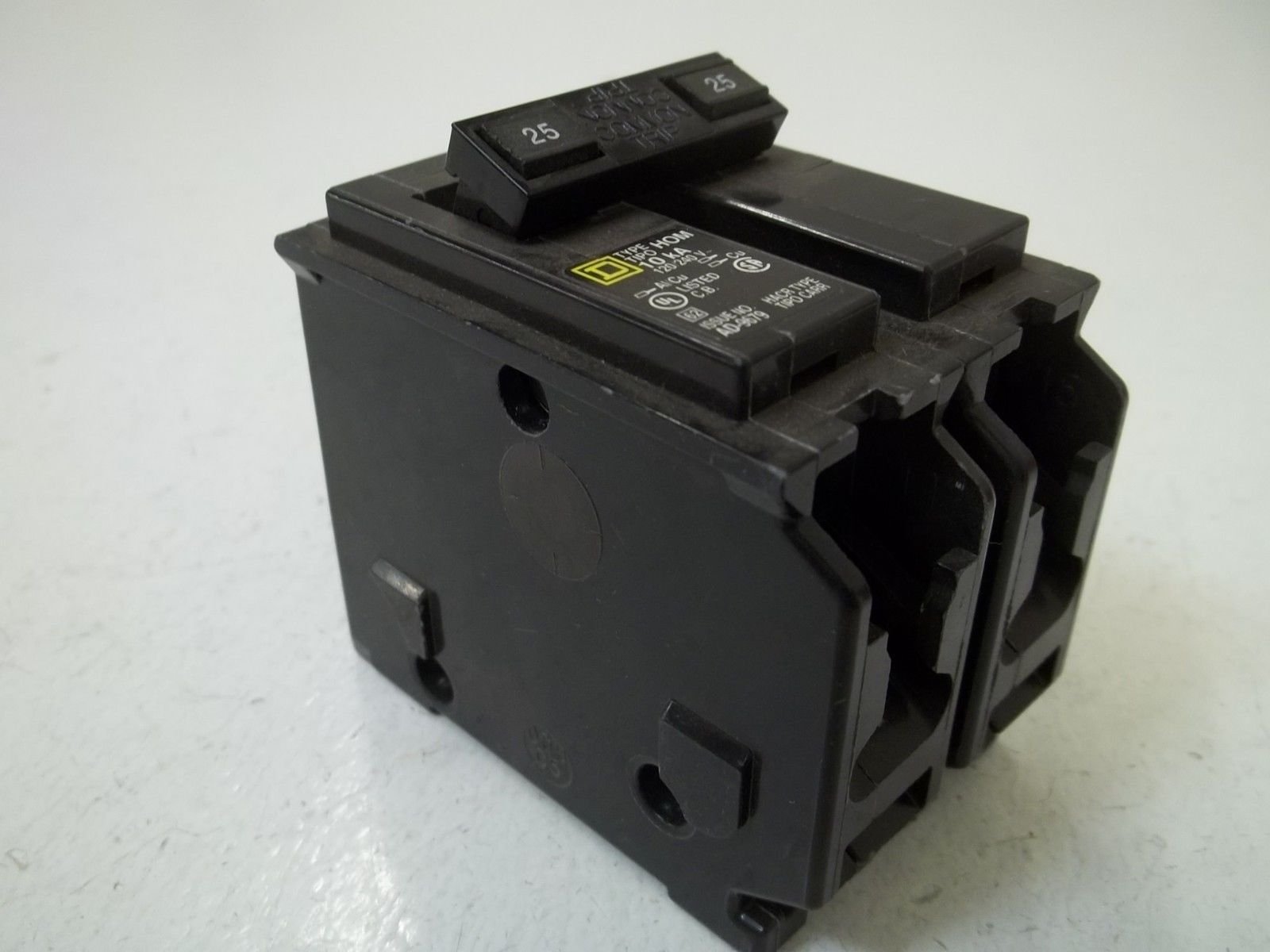HOM225 - Square D Plug-On Circuit Breaker