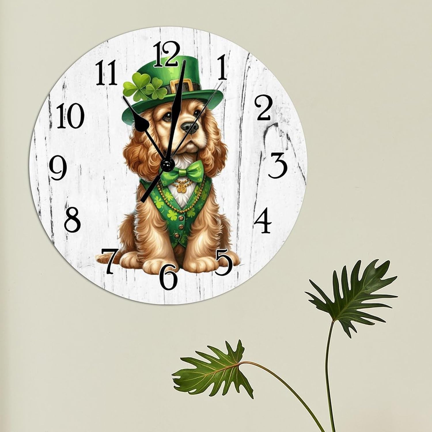 Cocker Spaniel Dog Green Leprechaun Hat Leaf Clocks Cocker Spaniel Dog St. Patrick's Day Wooden Decorative Clocks Battery Operated Round Clocks Dog Memorial Art Clock 12x12in