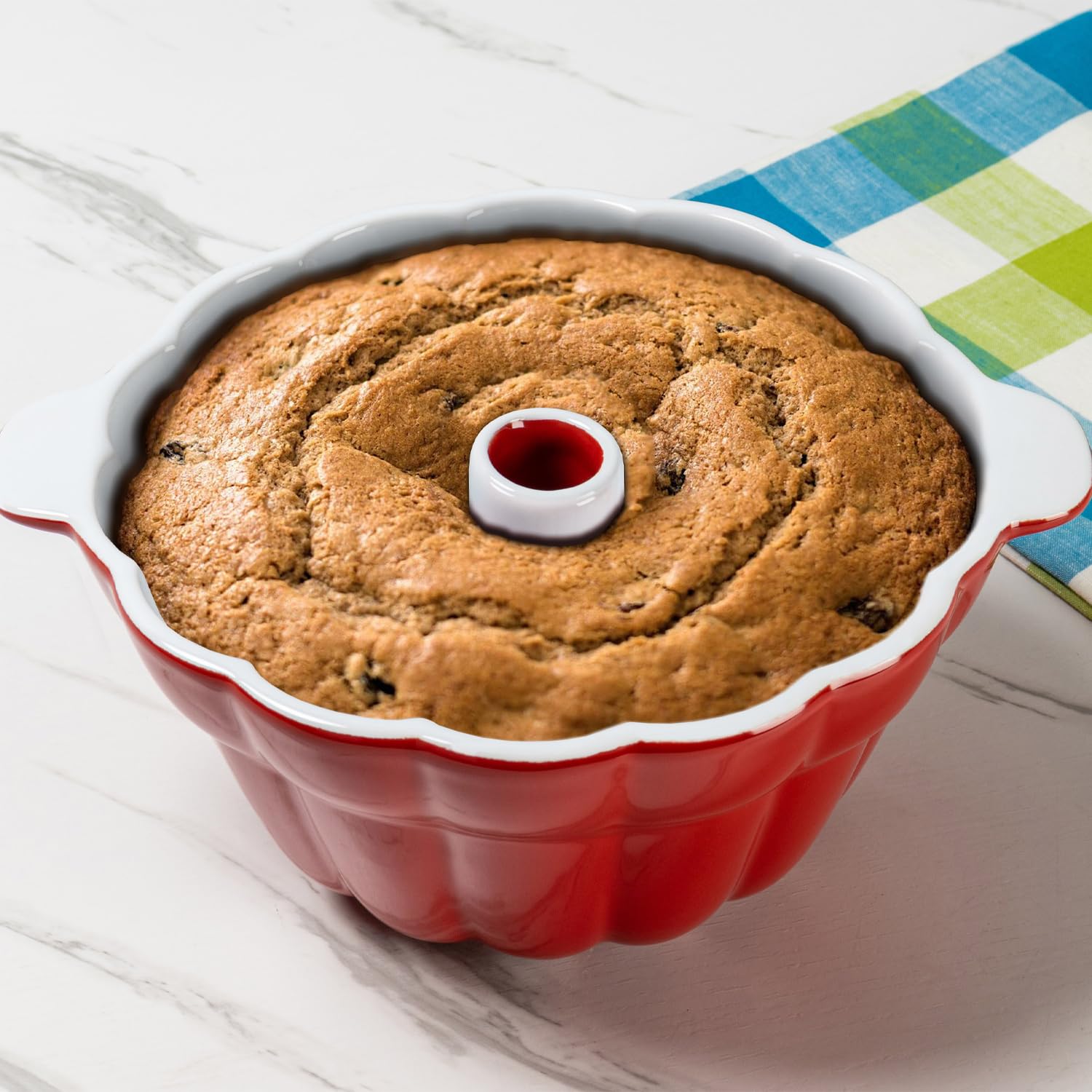 Amazon.com: Emeril Lagasse Fluted Cake Pan Stoneware 9.5 in