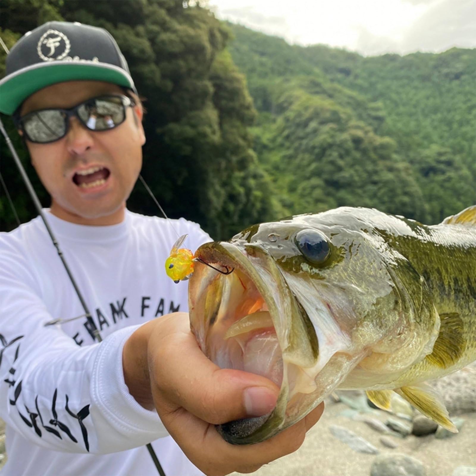 Topwater Cicada Leurre Appât pour bar, truite et crapat – Matériel de pêche dynamique pour pêcheurs en eau douce