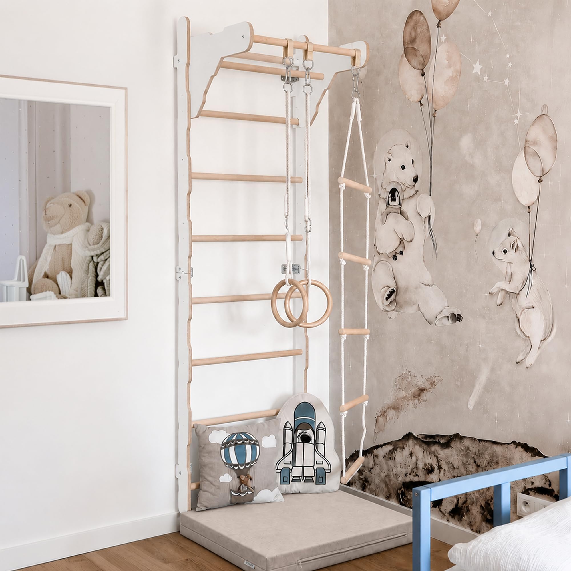 MAMOI Gymnastik-Sprossenwand für Kinder (210 cm) | Wandmontierte Trainingsleiter | Strickleiter für Kinder |Holz-Spielplatz für Zuhause | Turnringe | 100% Öko | Hergestellt in der EU