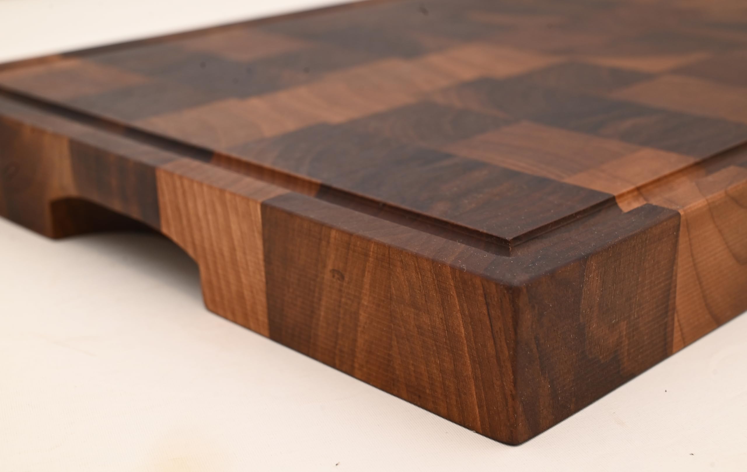 Schneidebrett, Nussbaum, Stirnholz, 50 x 30 x 4 cm, massives Holzbrett, LuxBrett