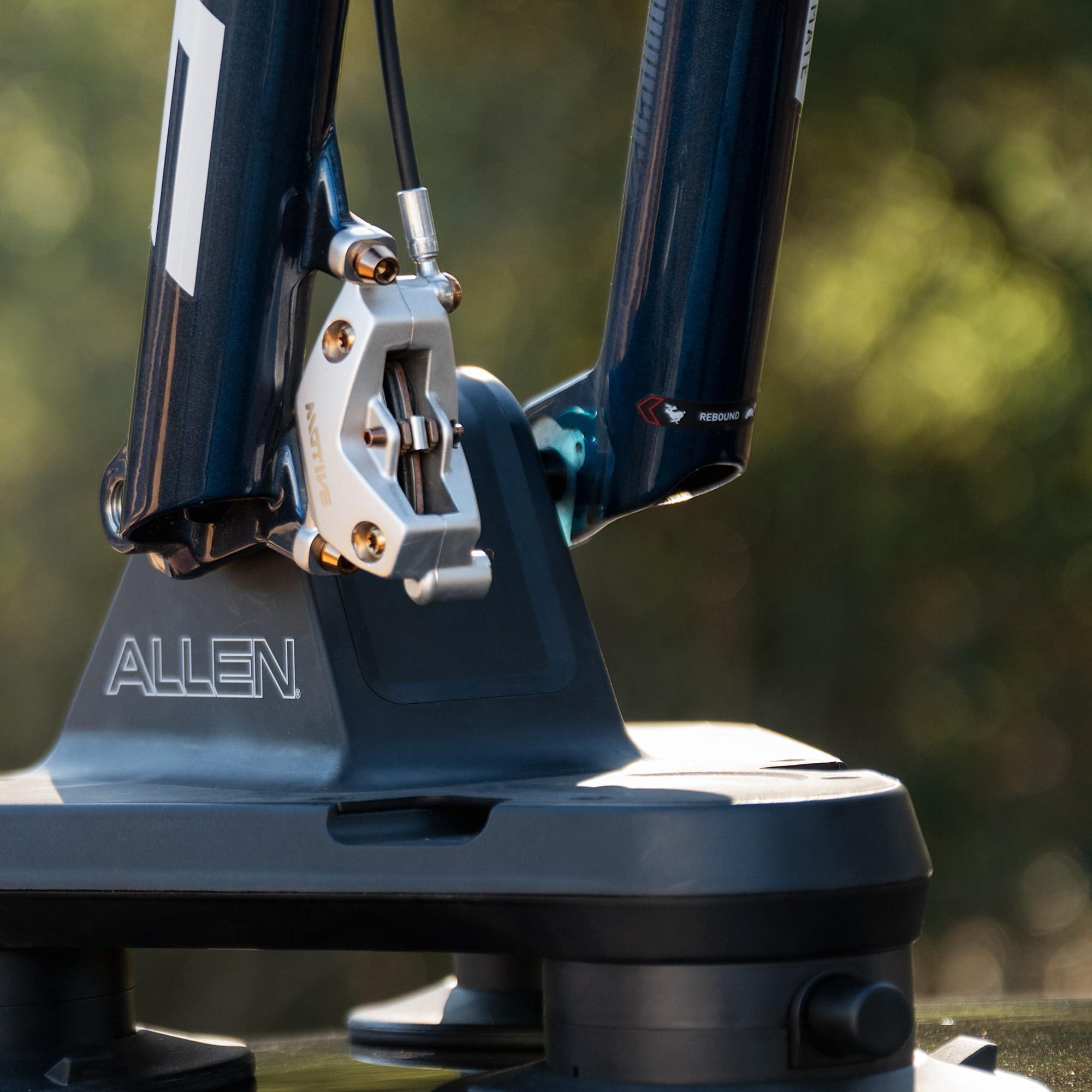Allen Smart Suction™ GO: PORTABICICLETAS Compacto para 1 Bicicleta