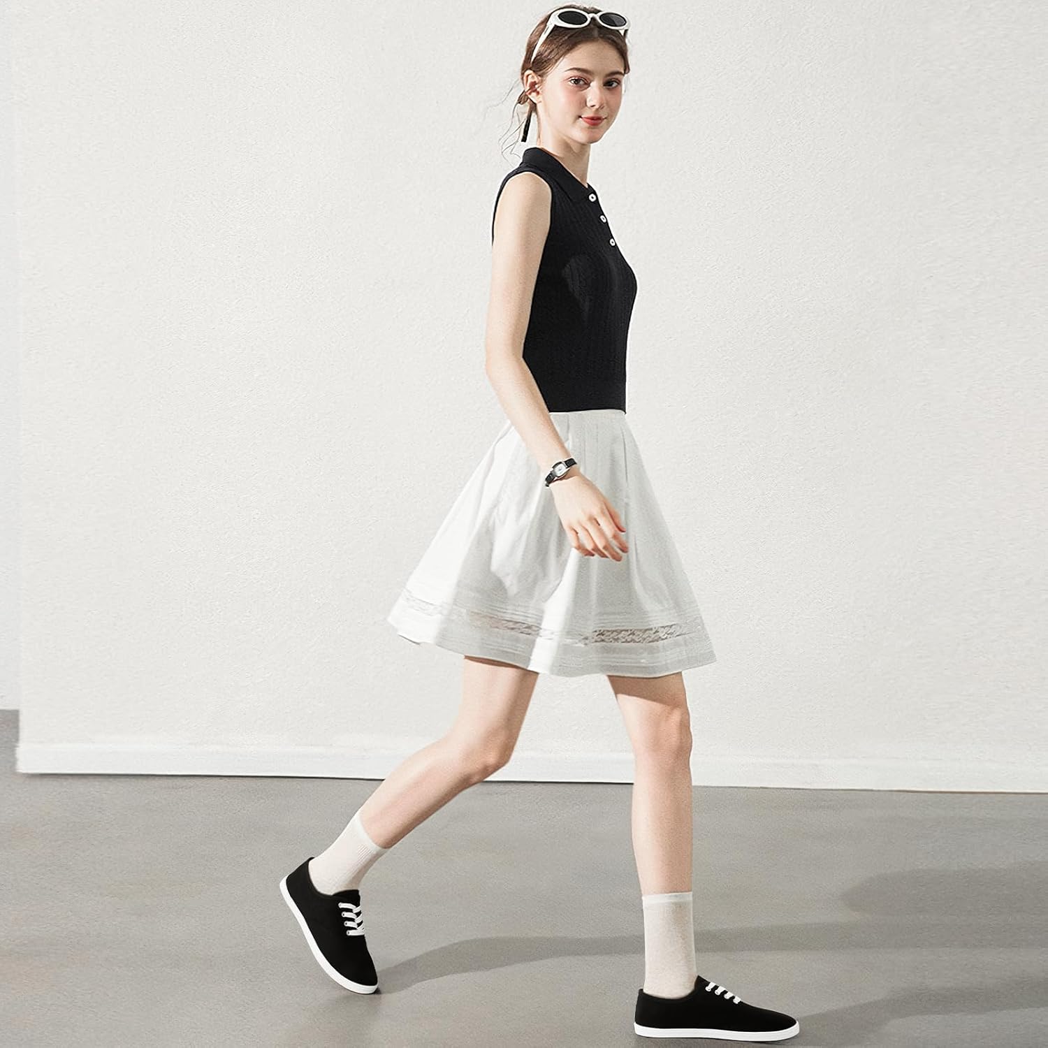 yageyan White Canvas Sneakers for Women Low Top Tennis Shoes Lightweight Womens Fashion Sneakers Lace up Causal - Image 3