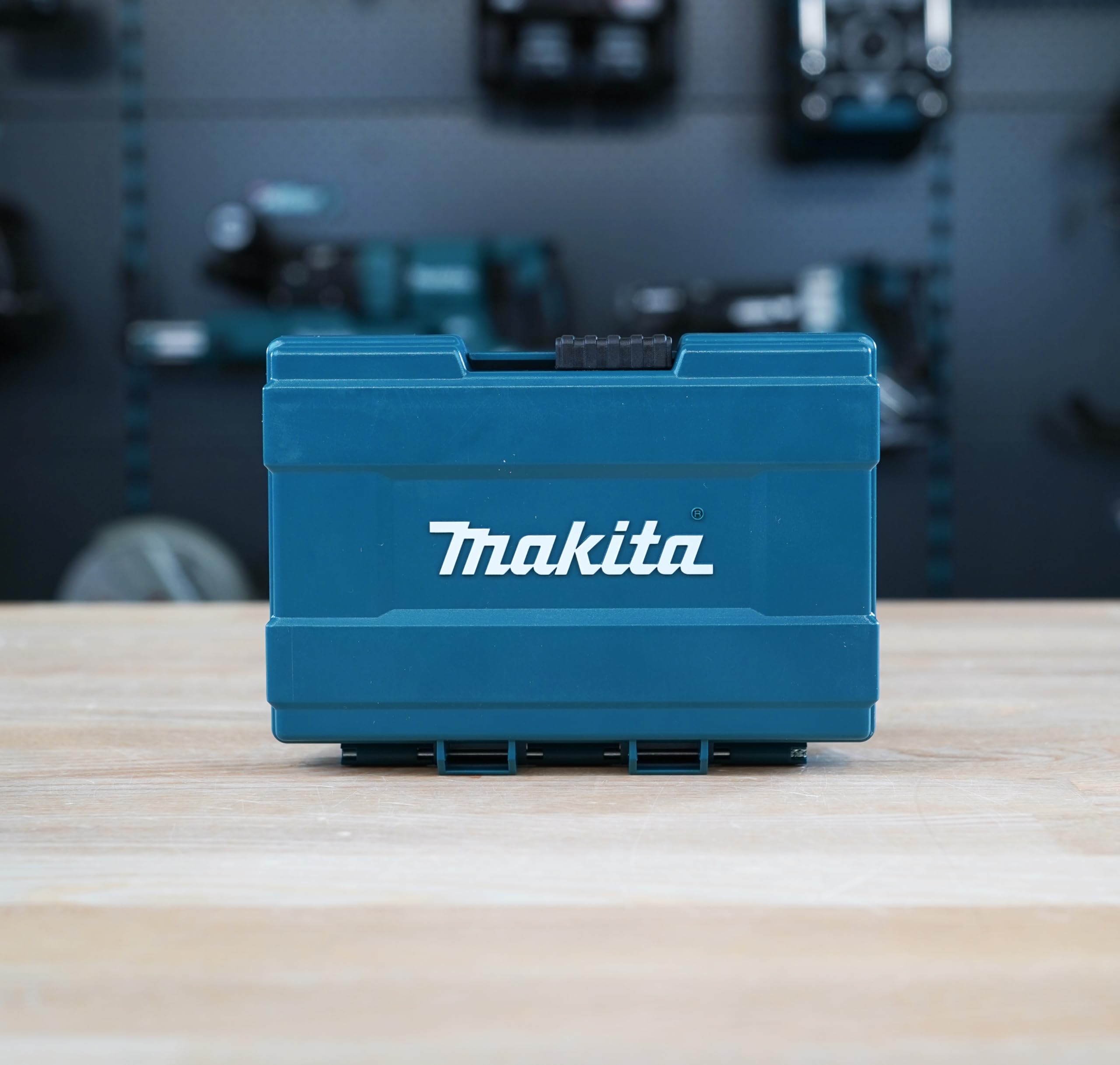 Amazon.co.jp: マキタ コンビセット 18点 マルチカラー 18点セット B