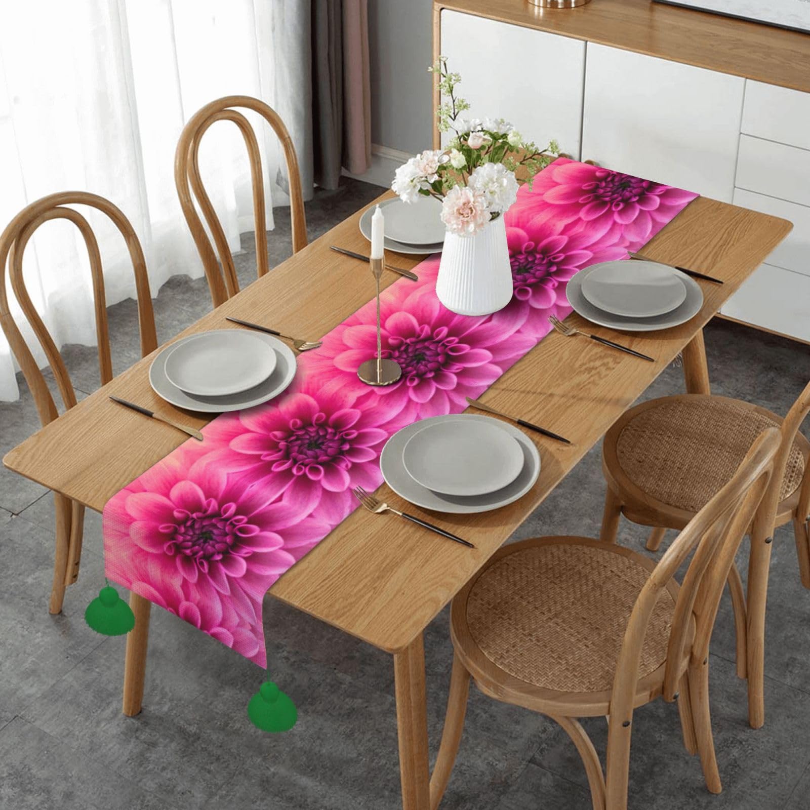 Chemin de table de Noël rose à pompons classiques 152,4 cm pour intérieur festif