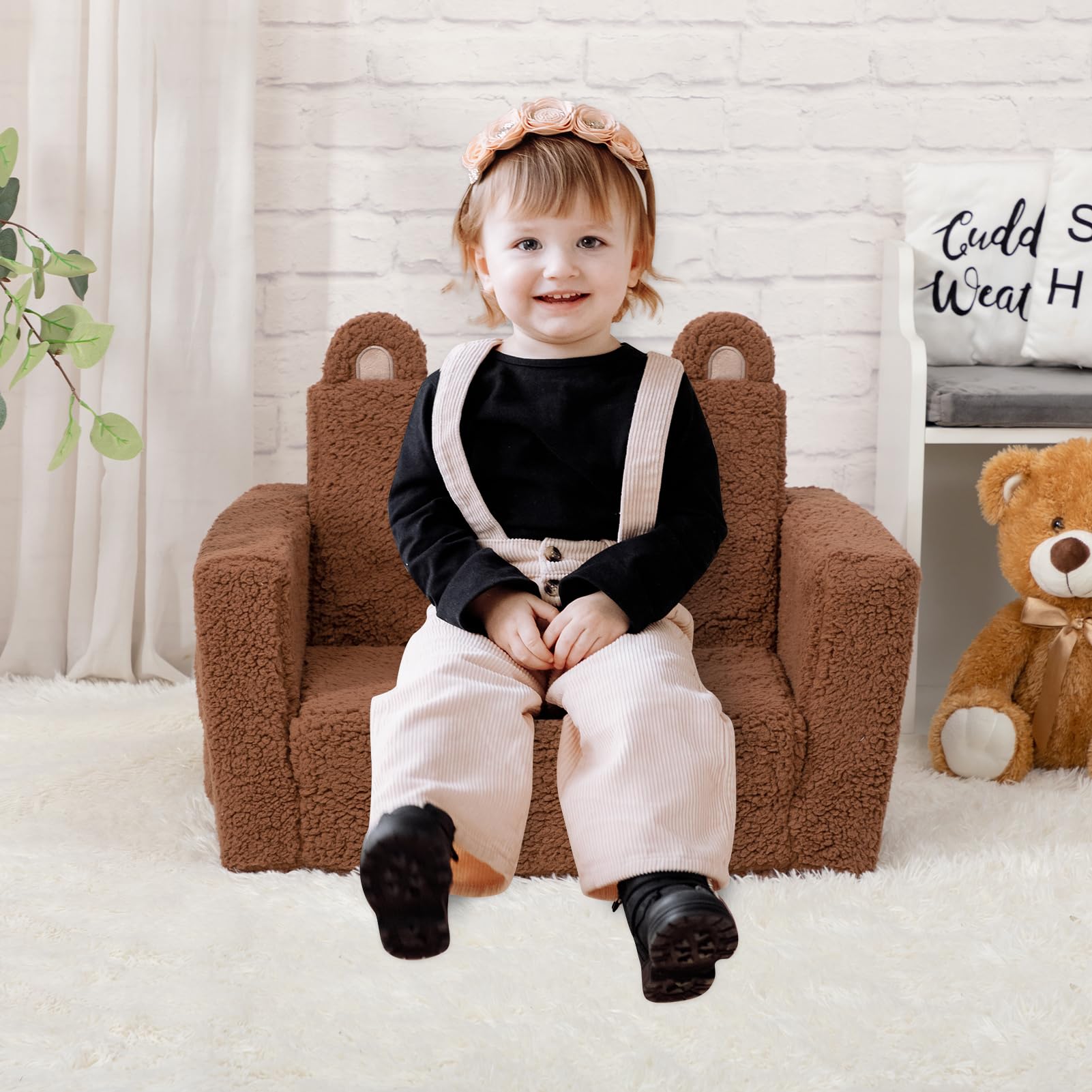 ALIMORDEN 2-in-1 Flip Out Cuddly Sherpa Toddler Couch, Convertible Sofa to Lounger, Bear