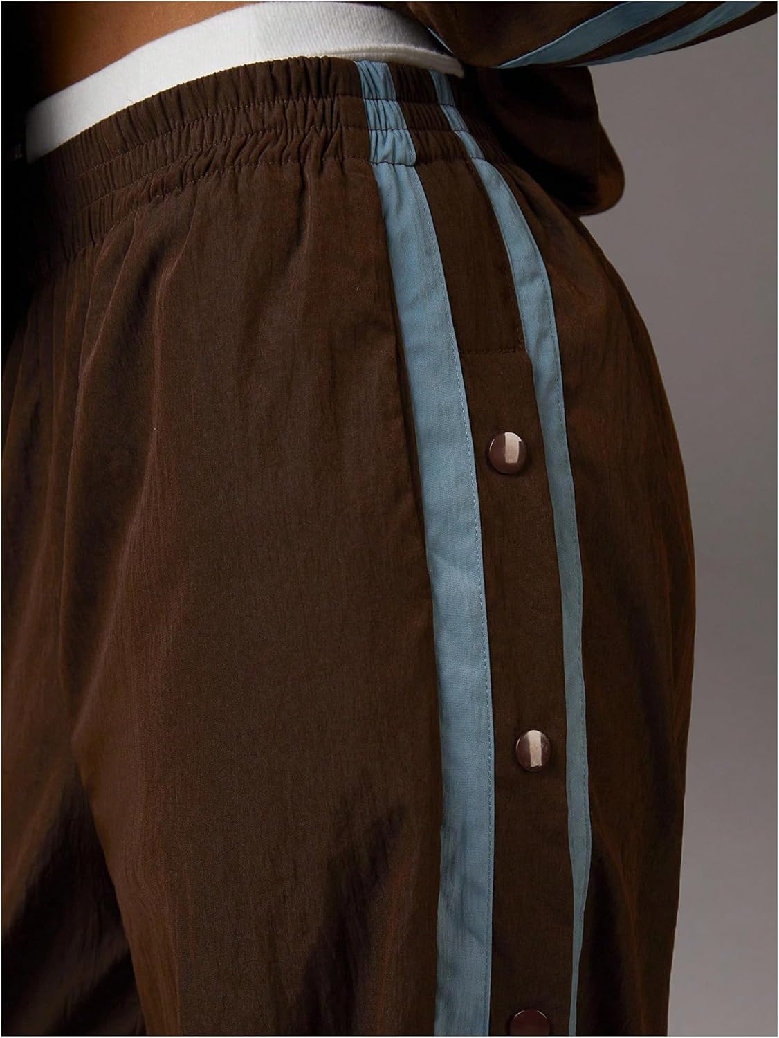 WDIRARA Women's Button Side Striped Wide Leg Pants Elastic Waist Baggy Track Pants - Image 4