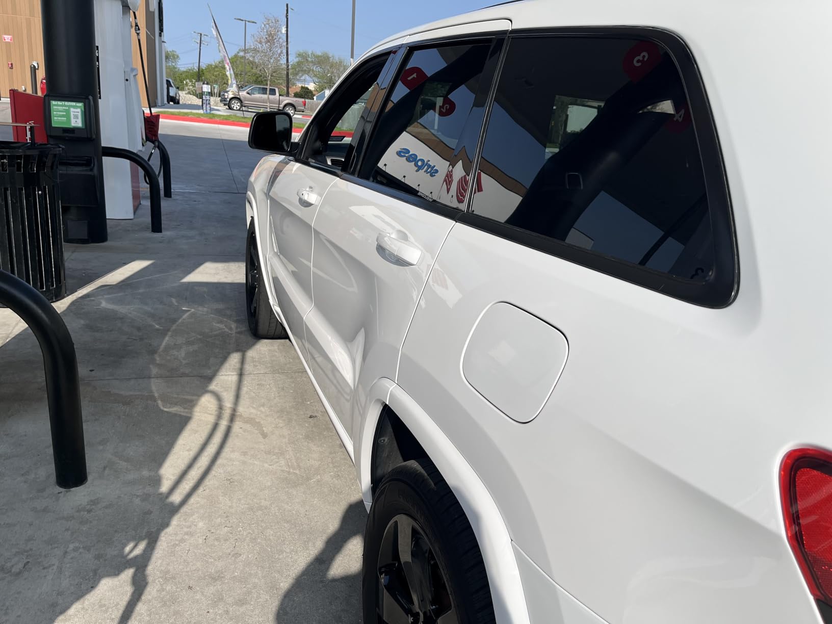 Customer photo 4