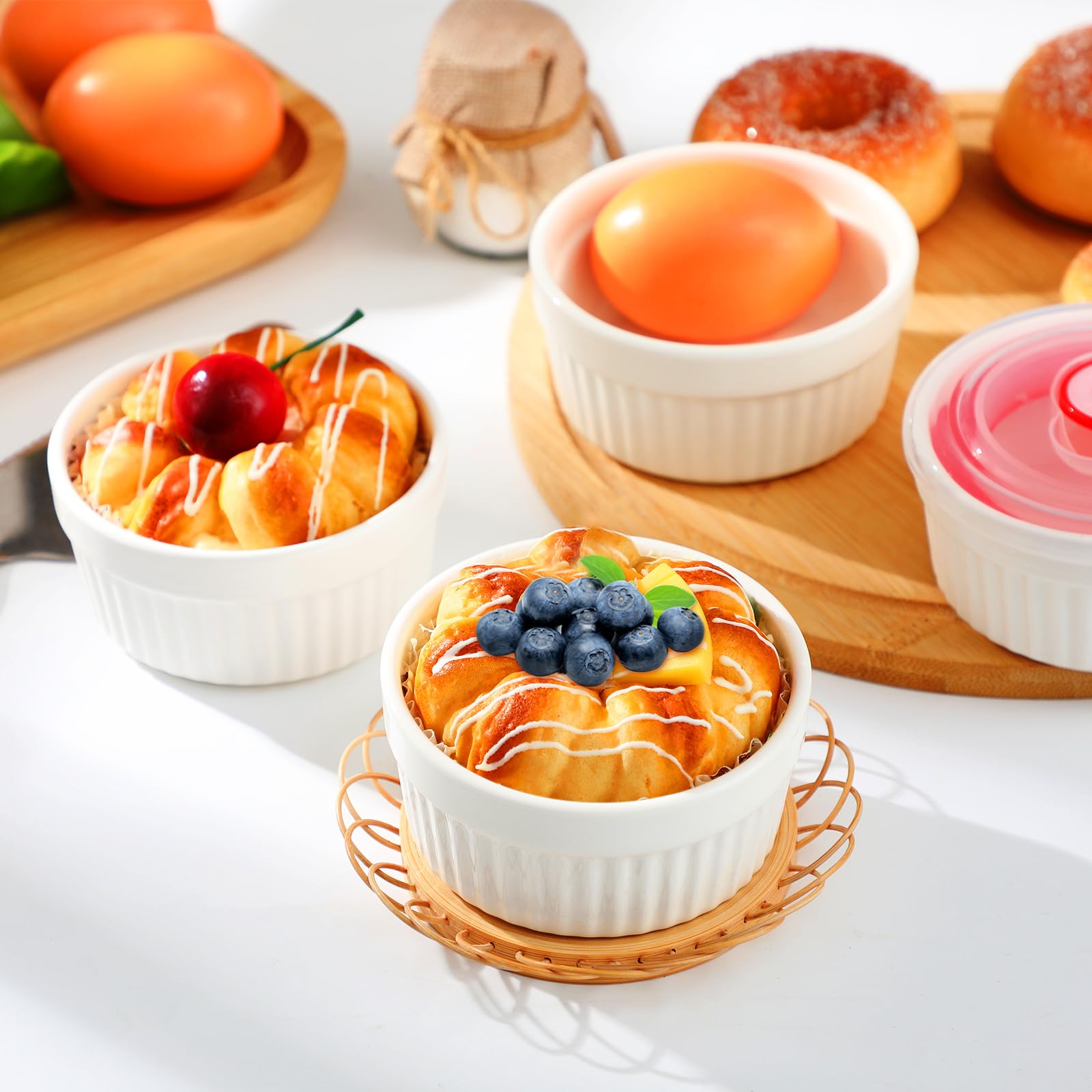 Paquete de 12 ramequines de 8 onzas con tapas, aptos para horno, porcelana, para crema, brulee, con cubiertas, para pudín blanco, tazas de natillas apilables, cuencos de cerámica para hornear