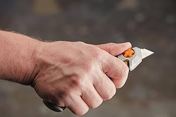 Fiskars Nóż segmentowy, Długość 16,5 cm, w tym ostrze (18 mm