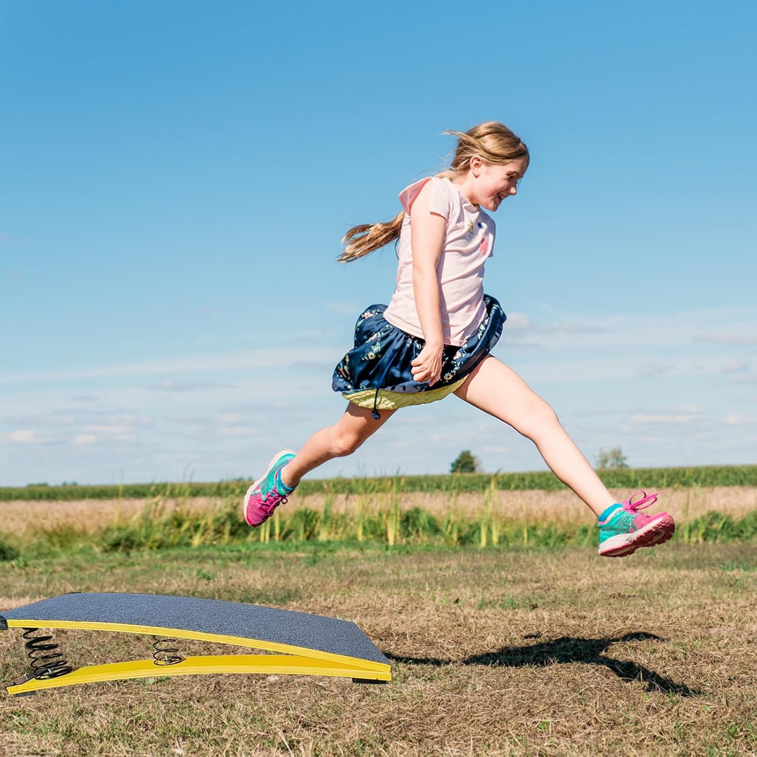 Gymnastics Springboard for Kids Vaulting Training Fitness Playing, Portable Curved Spring Board, Hard Wood Practice Equipment, Elastic Board for Home Room Athletics Training