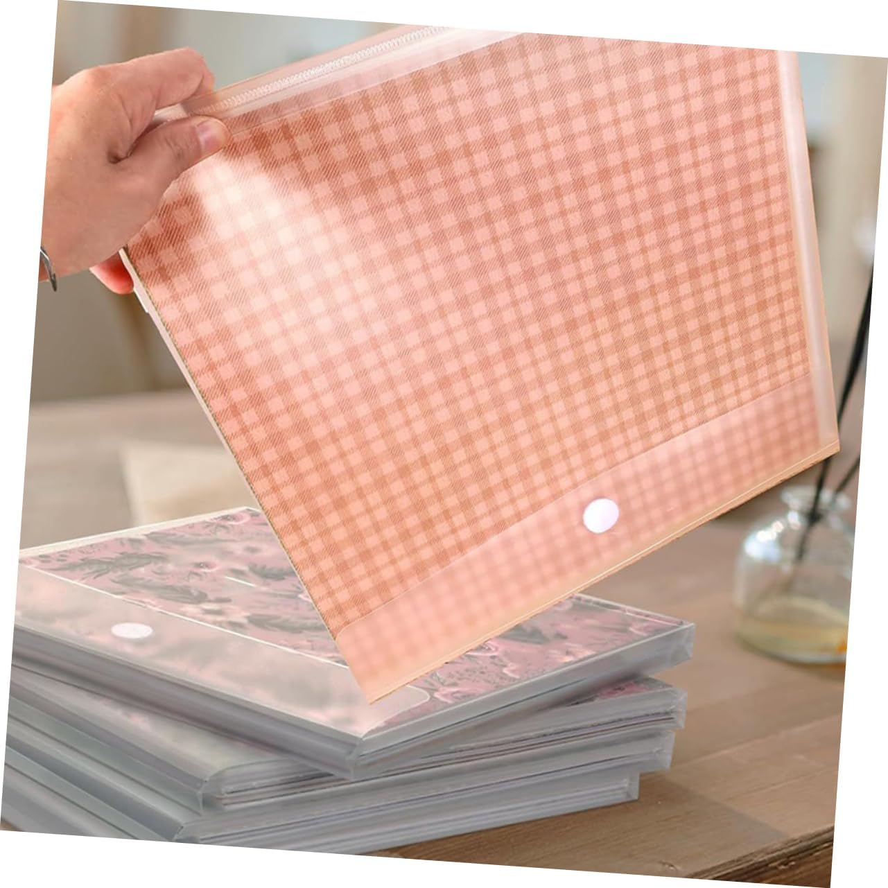 MINAOLULUS 12pcs Scrapbook Paper Storage Bag Plastic Document Folders for Craft Photos Vinyl Secure Closure Pp Material Office Home Organizer